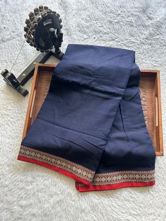 Narayanpet Cotton Saree Royal Blue Colored Complemented with a Thread Border.