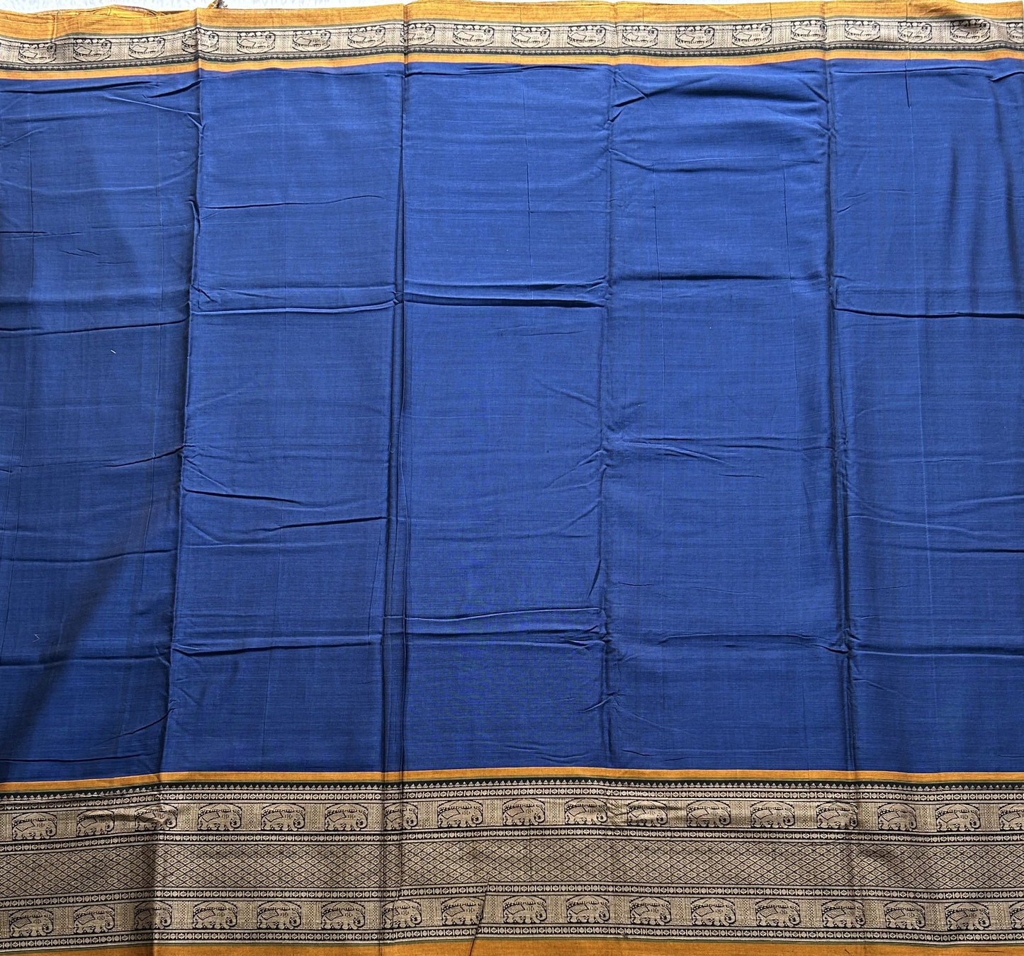 Narayanpet Cotton Saree True Blue Colored Complemented with a Thread Border.