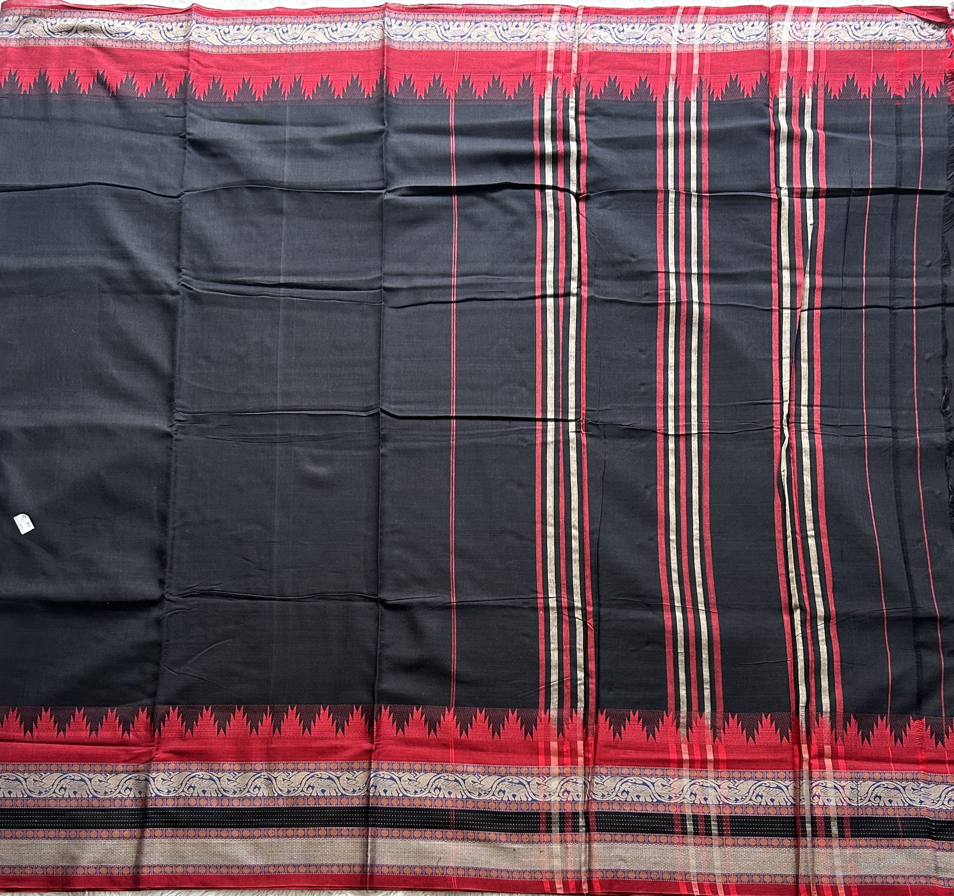 Narayanpet Cotton Saree Jade Black Colored Complemented with a Thread Border. - Sampradaya Designer Studio