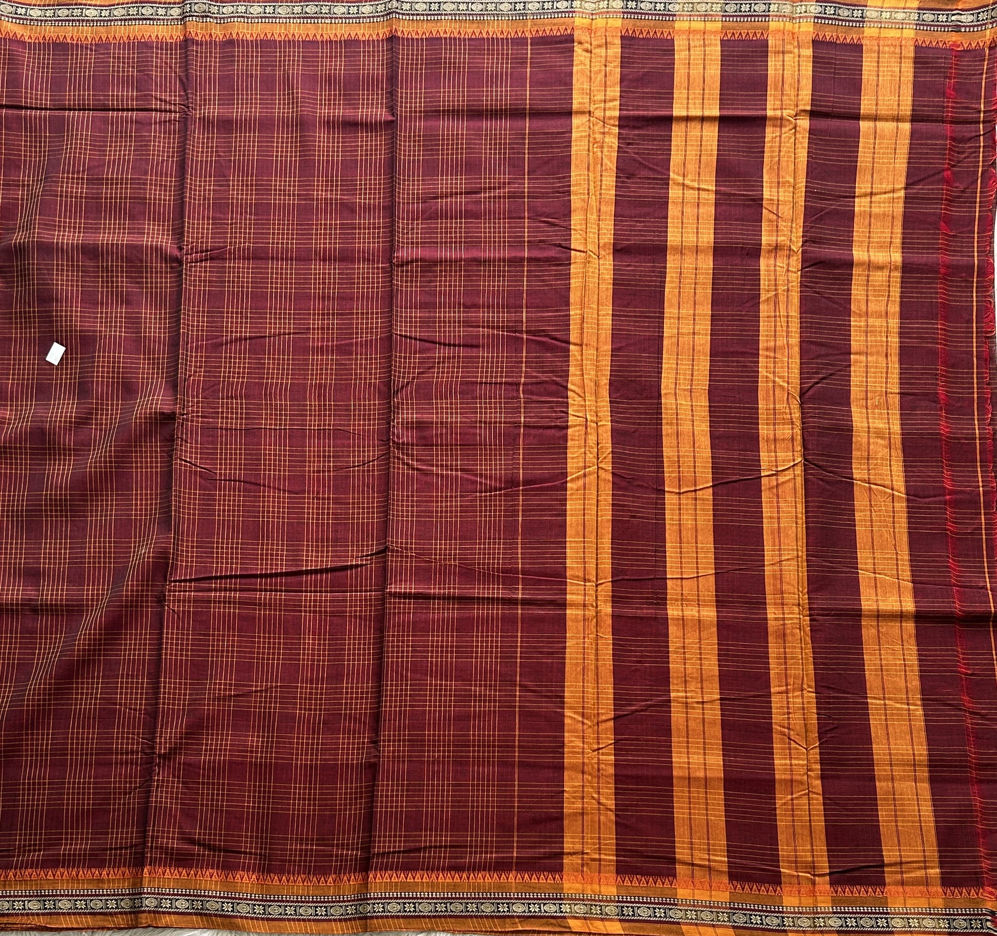 Narayanpet Cotton Checks Saree Maroon Colored Complemented with a Thread Border. - Sampradaya Designer Studio