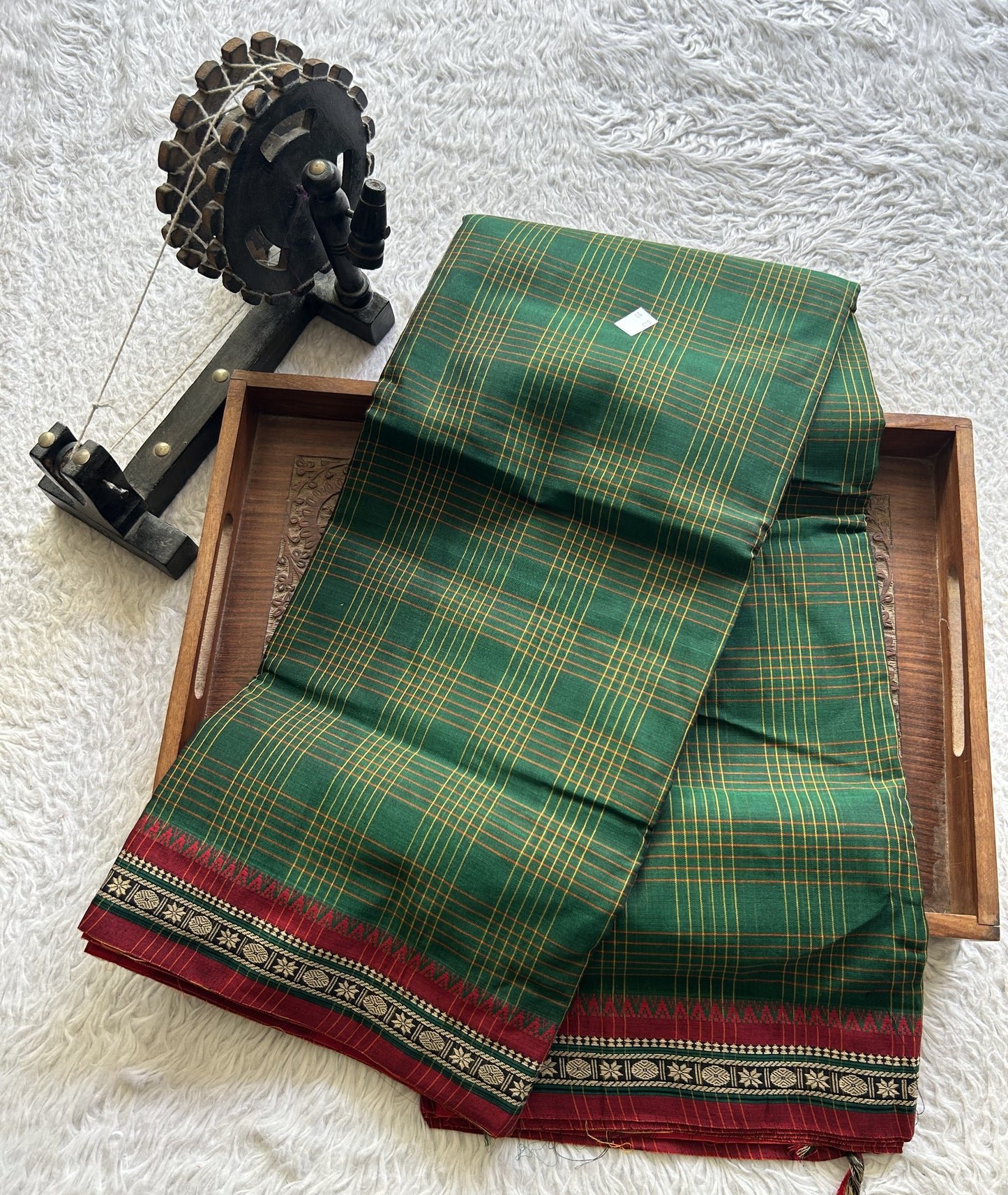 Narayanpet Cotton Checks Saree Dark Green Colored Complemented with a Thread Border. - Sampradaya Designer Studio