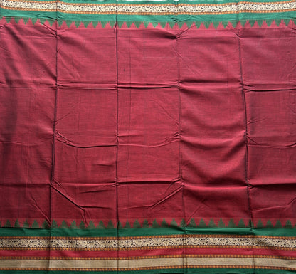Narayanpet Cotton Saree Sangria  Maroon Colored Complemented with a Thread Border.