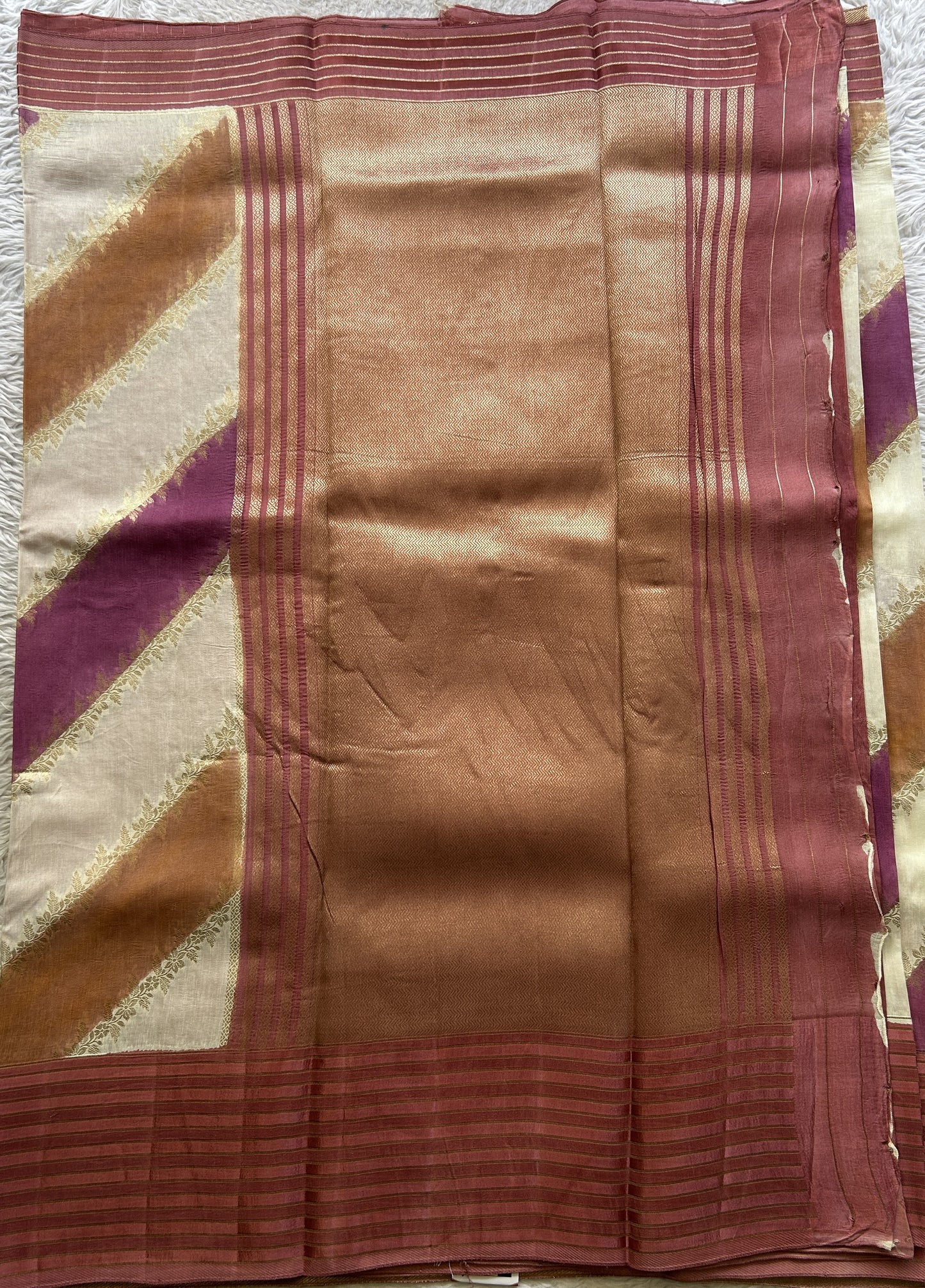 Semi Georgette Leheriya Saree Onion Pink Colored Complemented with a Zari Border. - Sampradaya Designer Studio
