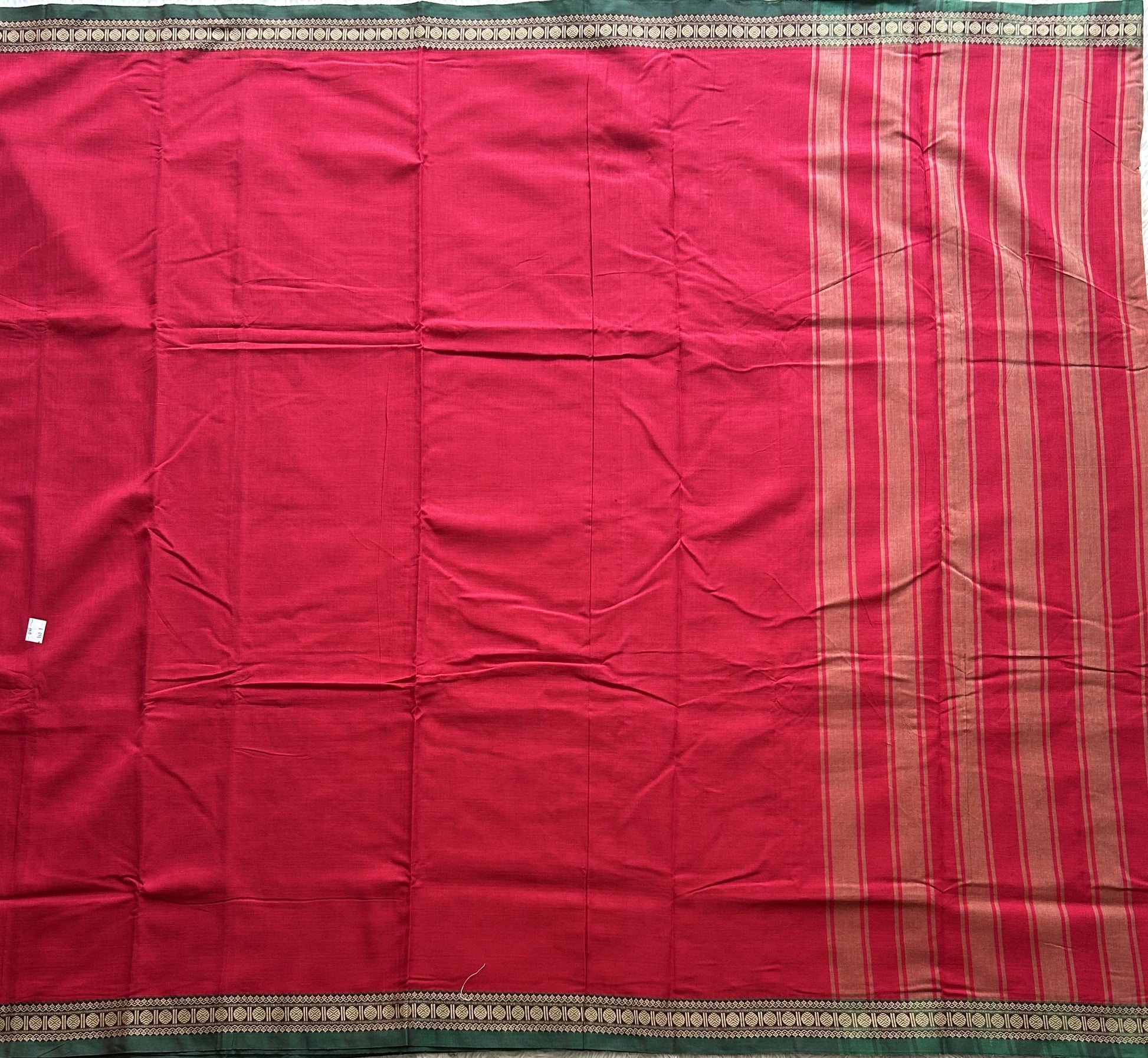 Narayanpet Cotton Saree Ruby Pink Colored Complemented with a Thread Border. - Sampradaya Designer Studio