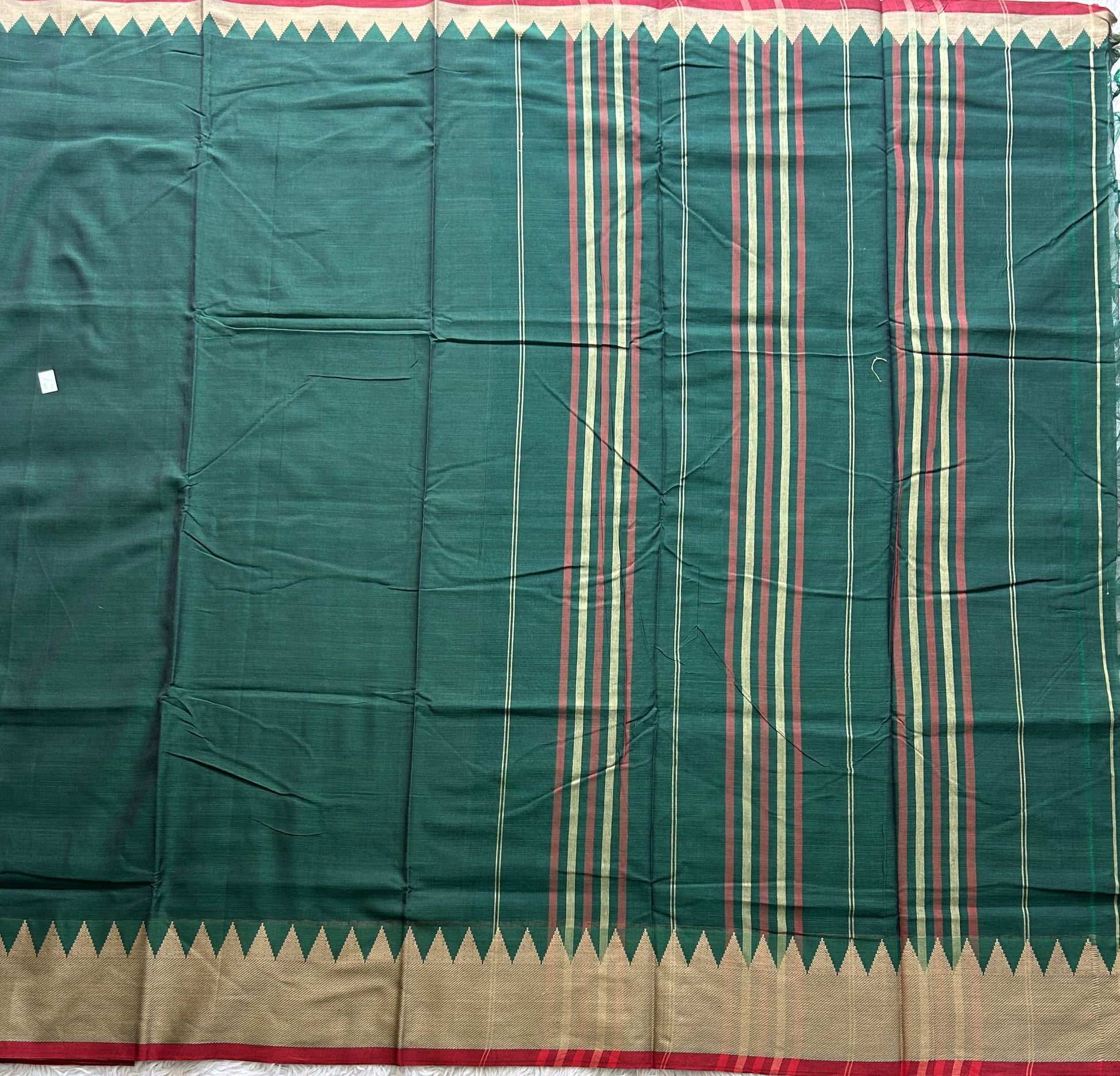 Narayanpet Cotton Saree Dark Paine Green Colored Complemented with a Thread Border. - Sampradaya Designer Studio