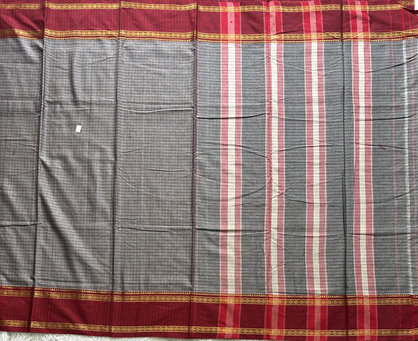 Narayanpet Cotton Checks Saree Pewter Gray Colored Complemented with a Thread Border. - Sampradaya Designer Studio