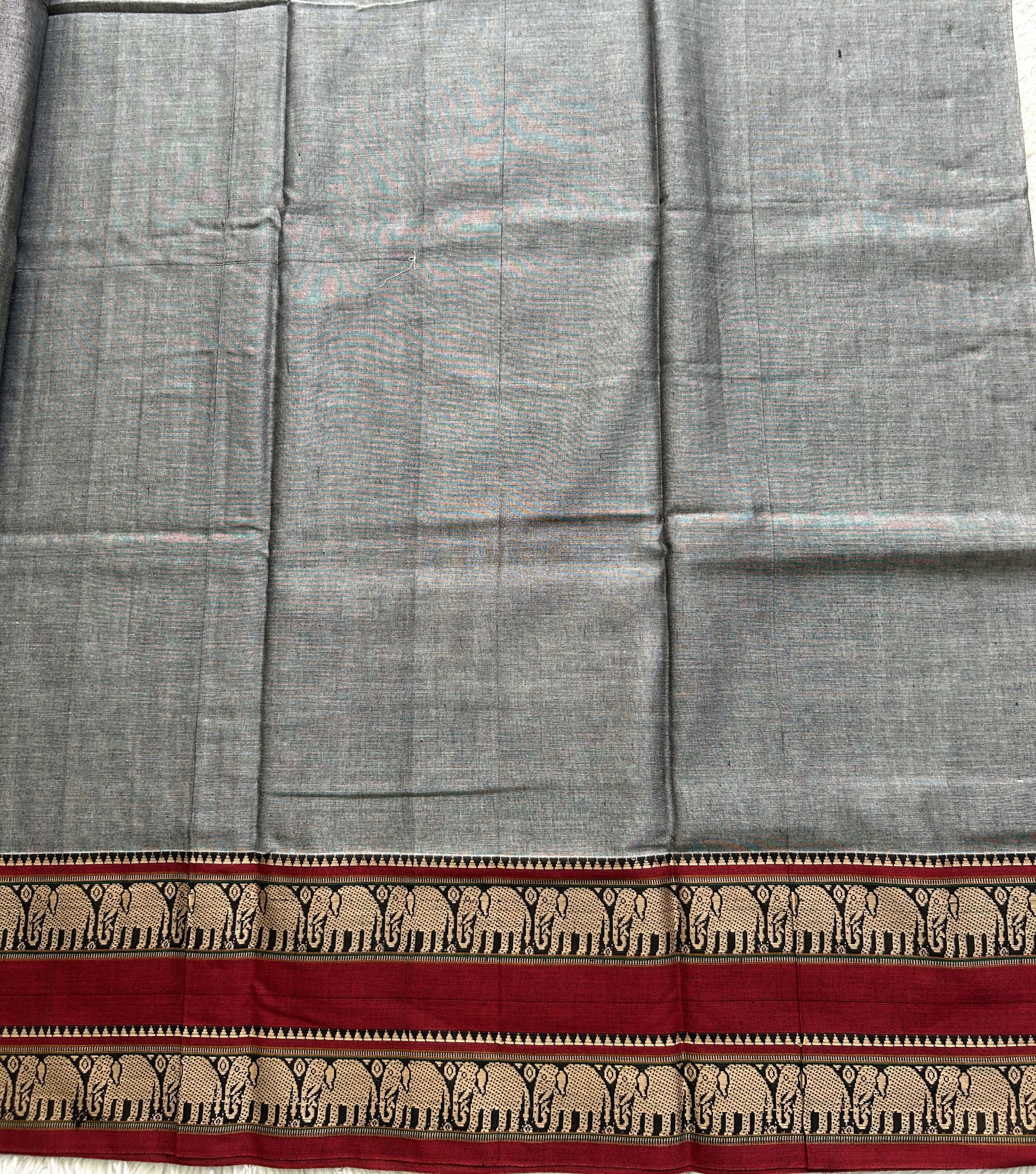 Narayanpet Cotton Saree Fossil Gray Colored Complemented with a Thread Border. - Sampradaya Designer Studio