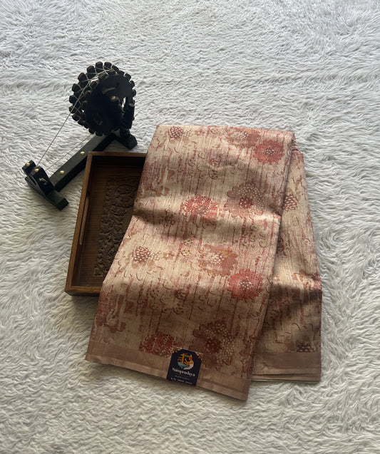 Semi Tussar Saree  Colored Very Light Peach Complemented with a Borderless. - Sampradaya Designer Studio