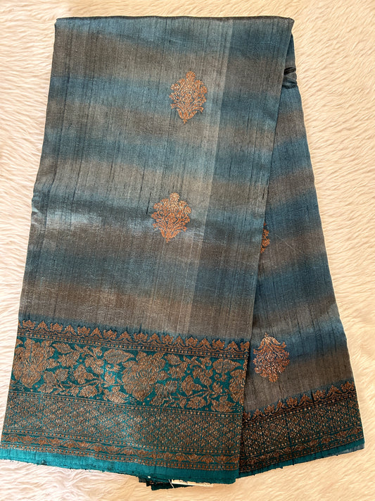 Banarasi Raw Silk Sarees Teal Blue Colored Saree Complemented With a Intricate Weaving Border - Sampradaya Designer Studio