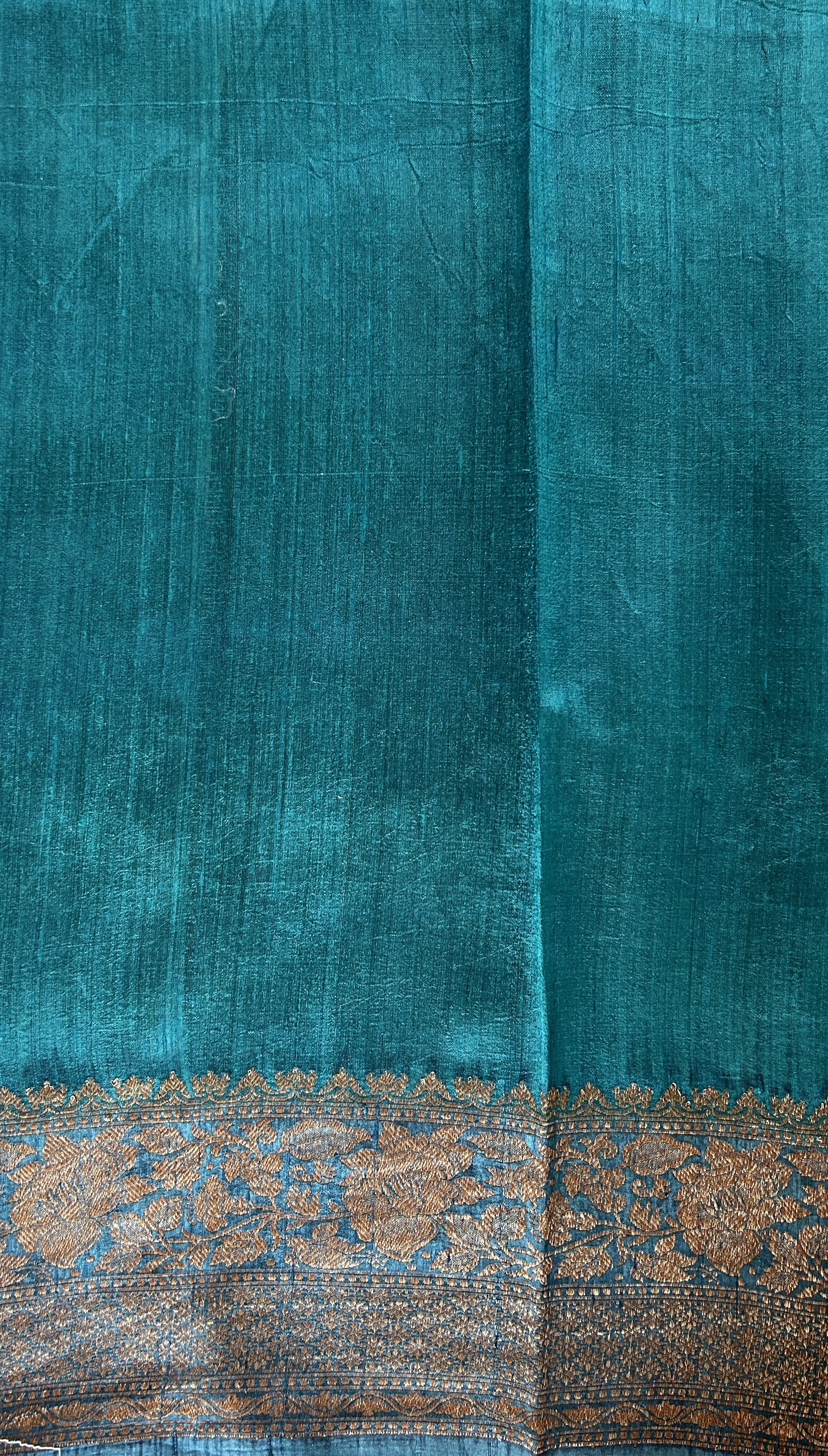 Banarasi Raw Silk Sarees Teal Blue Colored Saree Complemented With a Intricate Weaving Border - Sampradaya Designer Studio