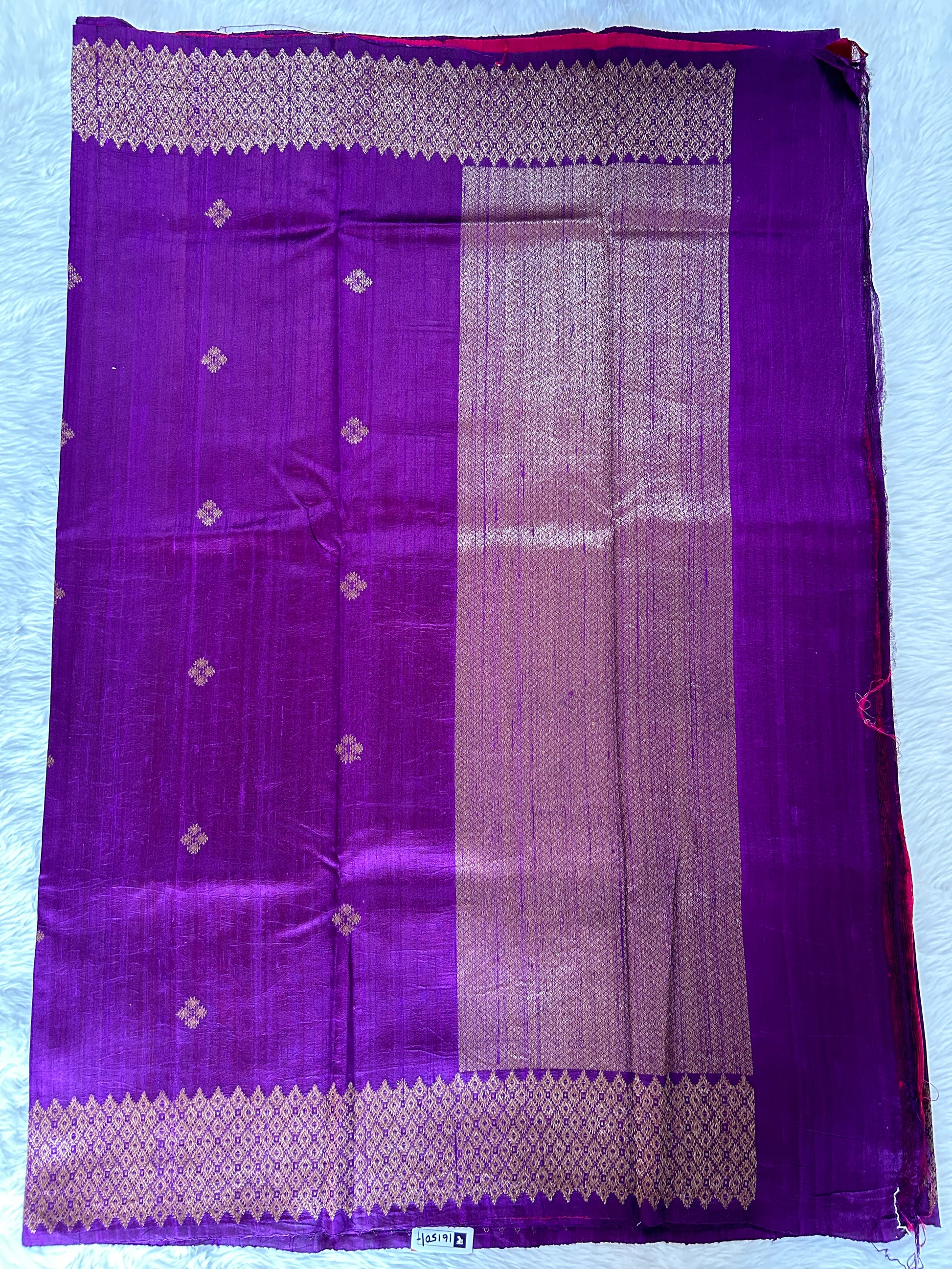 Banarasi Raw Silk Sarees Violet Colored Saree Complemented With a Intricate Weaving Border - Sampradaya Designer Studio