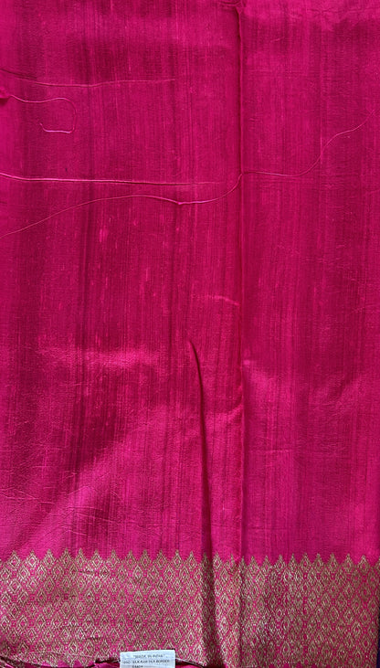 Banarasi Raw Silk Sarees Violet Colored Saree Complemented With a Intricate Weaving Border - Sampradaya Designer Studio