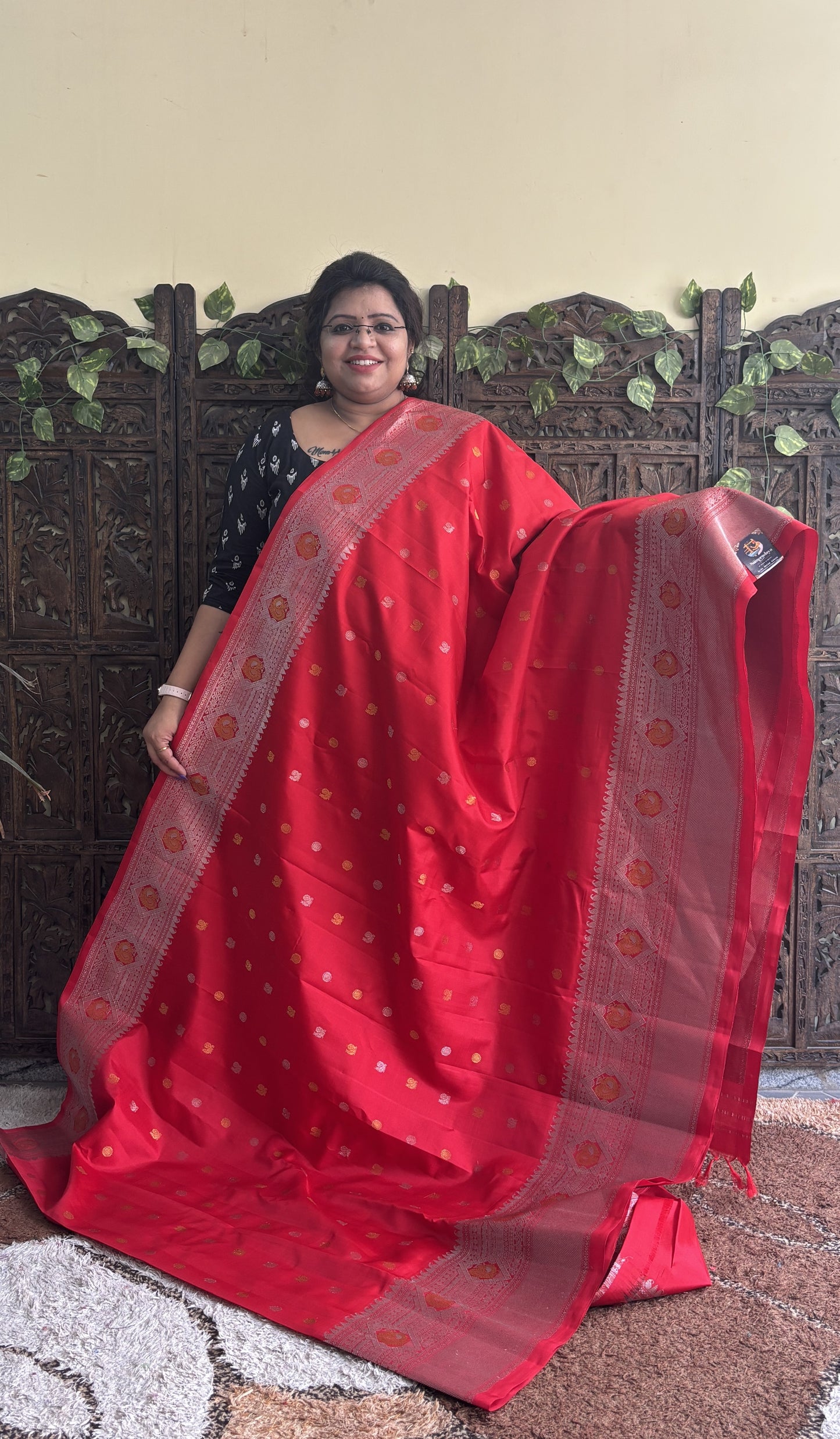 Gadwal Silk Saree Red Colored Complemented With a Kanchi Border - Sampradaya Designer Studio