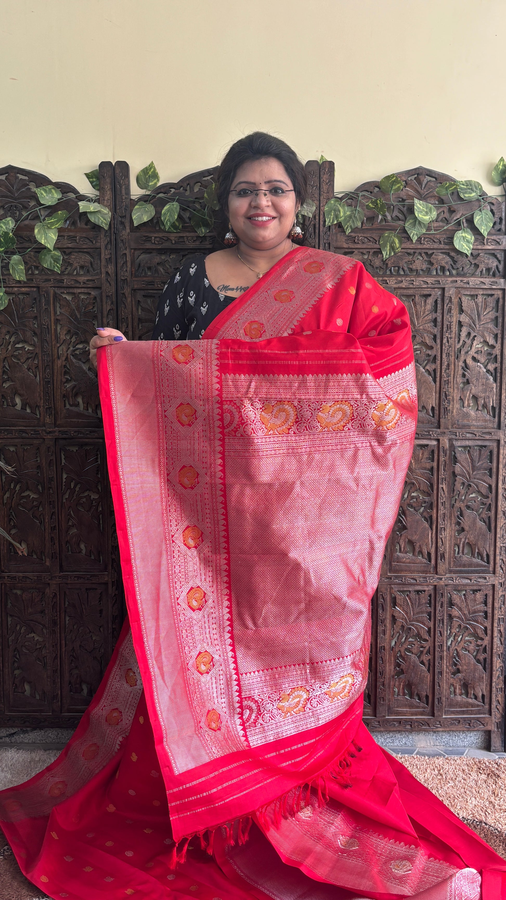 Gadwal Silk Saree Red Colored Complemented With a Kanchi Border - Sampradaya Designer Studio