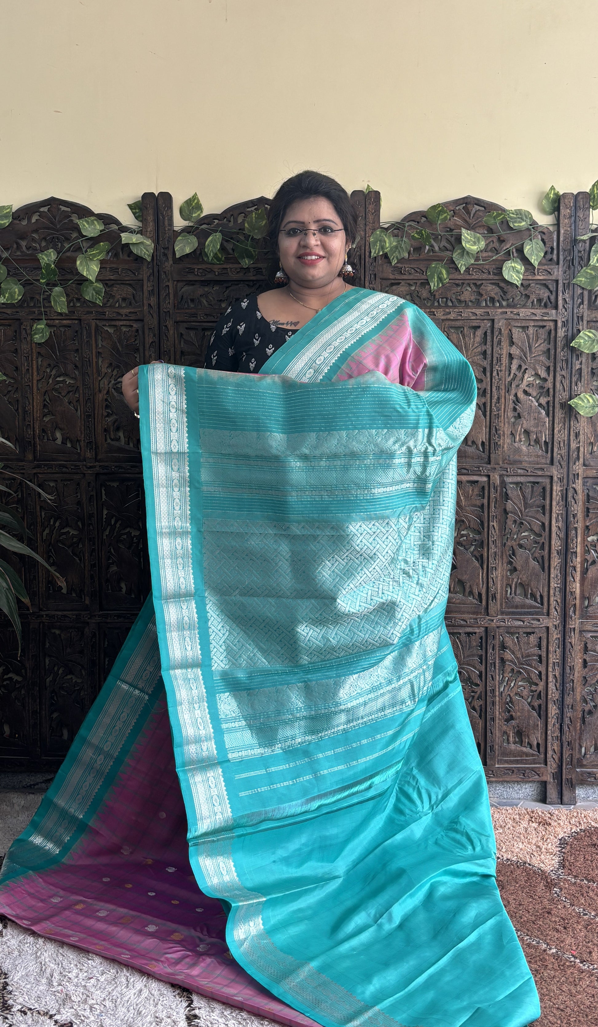 Gadwal Silk Saree Pink Colored Complemented With a Sea Green Zari Border - Sampradaya Designer Studio