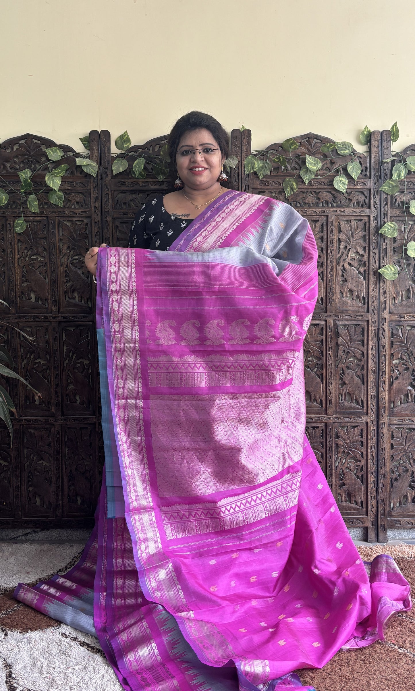 Gadwal Silk Saree Gray Colored Complemented With a Pink Zari Border - Sampradaya Designer Studio