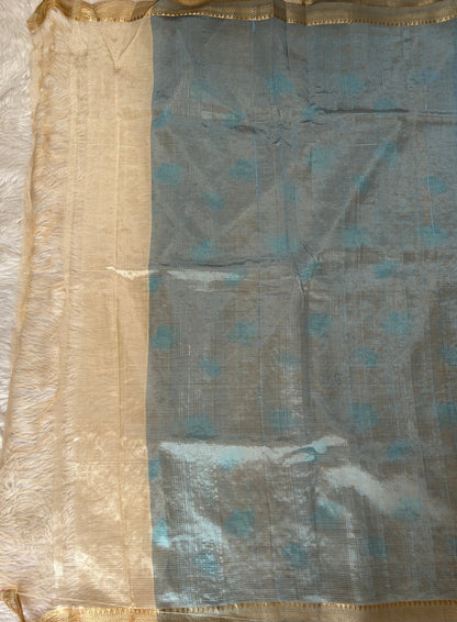 Mangalagiri Chikankari Saree Cream colored Saree complemented with a Mangalagiri Border. - Sampradaya Designer Studio