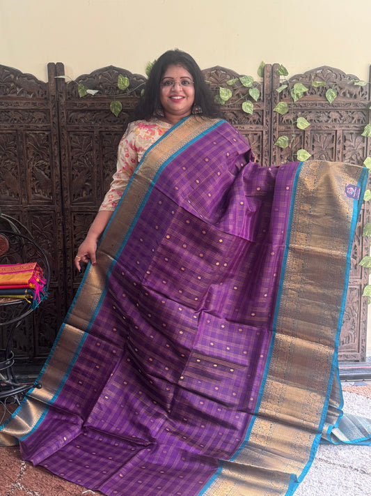 Gadwal Silk Saree Electric Colored Complemented With Gold Zari Border