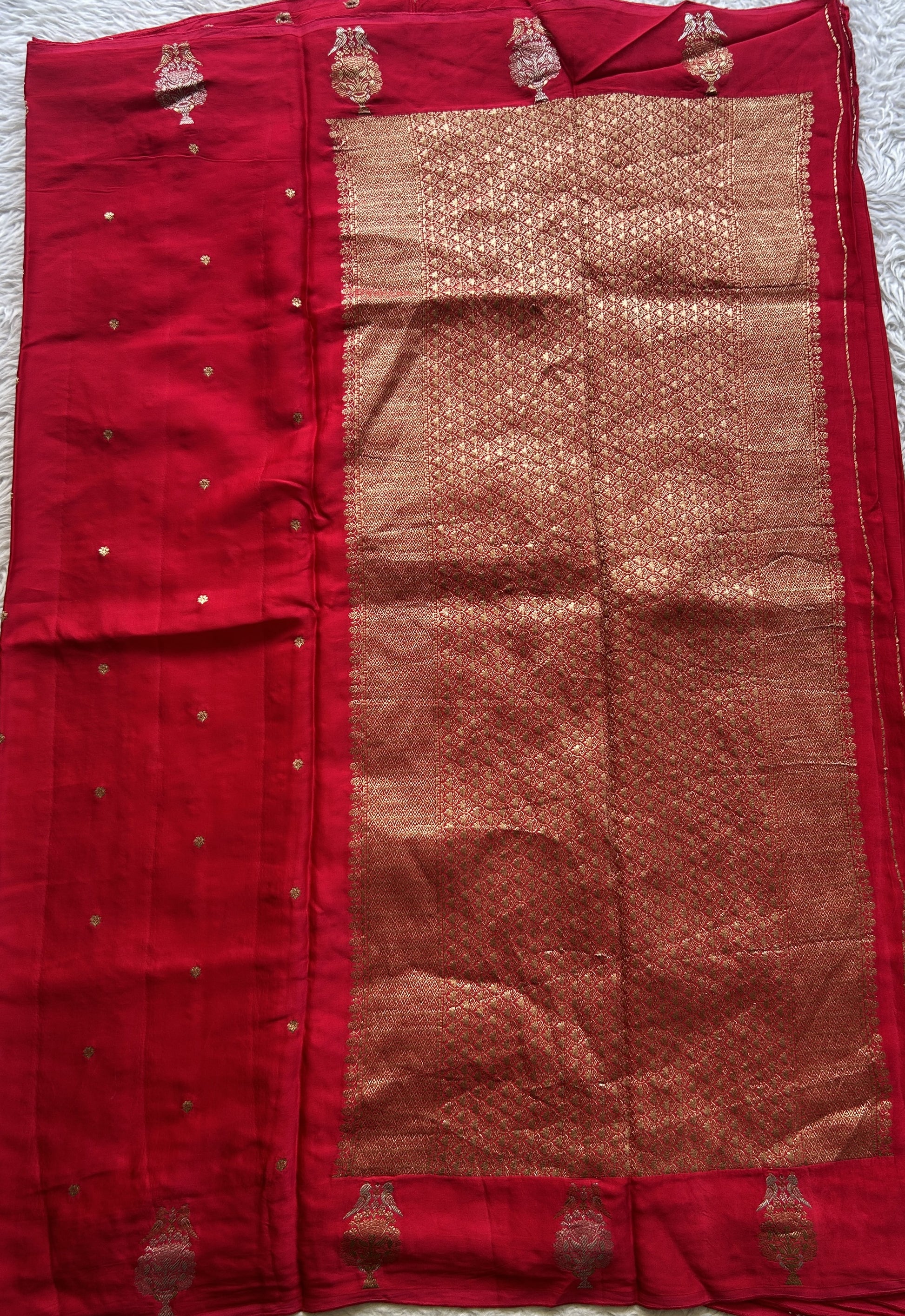 Mona Silk Saree Dark Hot Pink Colored Complemented with a Buti Border. - Sampradaya Designer Studio