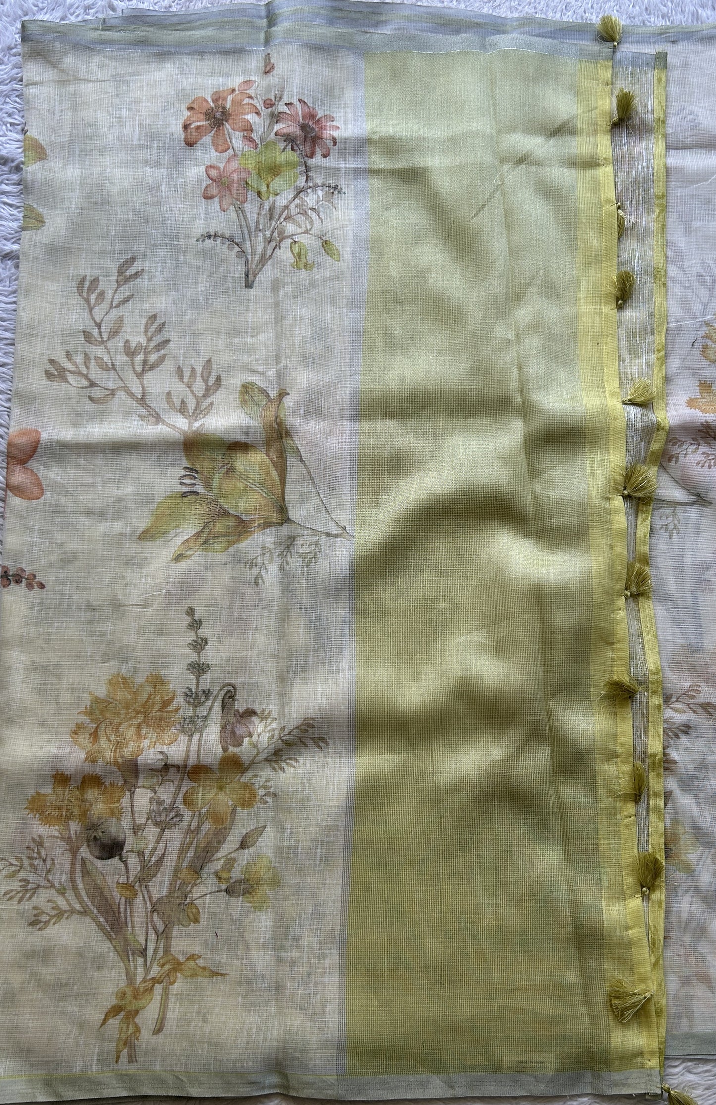 Fancy Linen Saree Off White Colored Complemented with a Lace Border. - Sampradaya Designer Studio