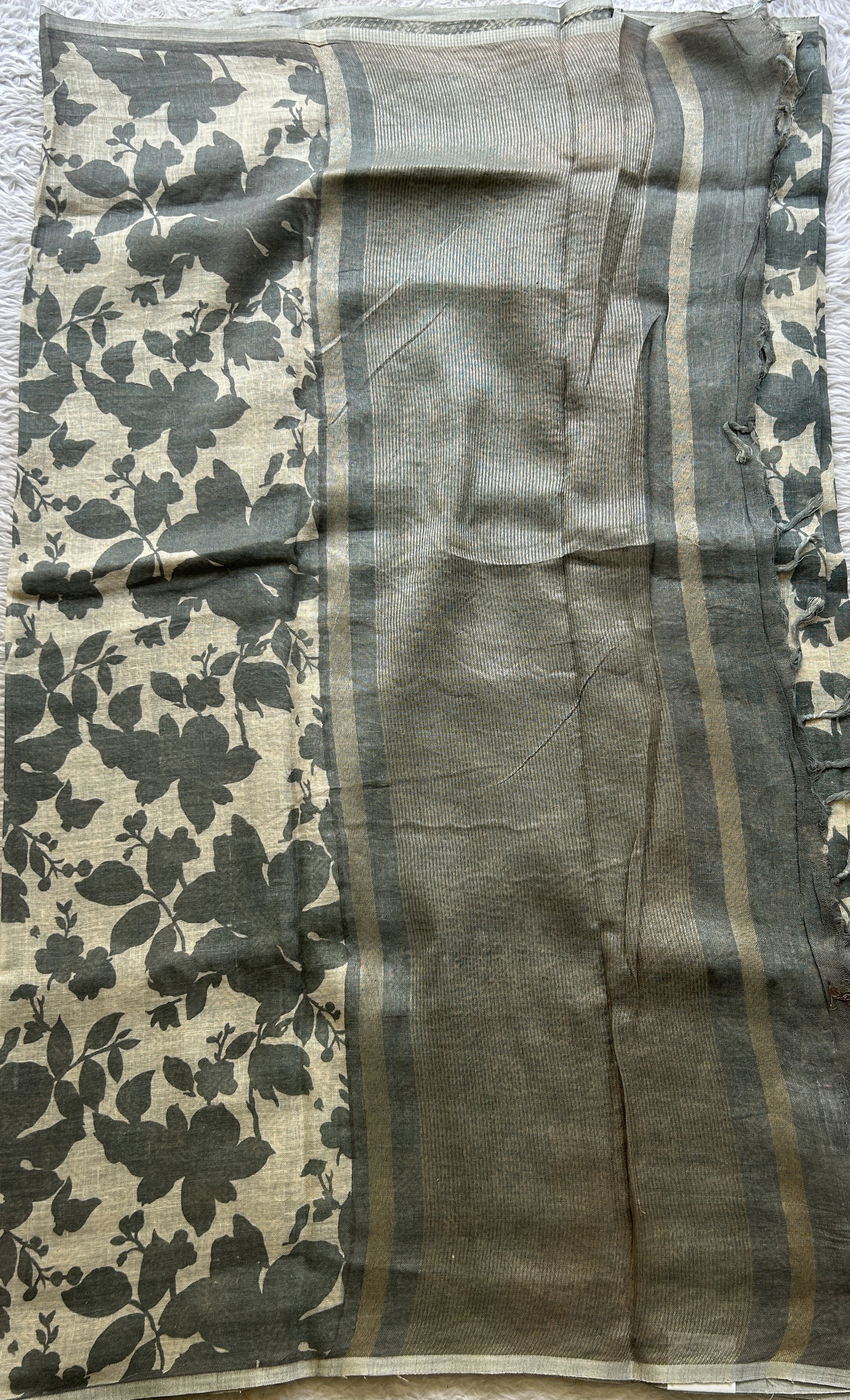 Fancy Linen Saree Gray Colored Complemented with a Lace Border. - Sampradaya Designer Studio
