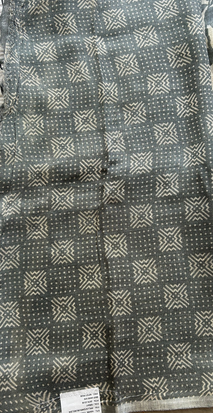 Fancy Linen Saree Gray Colored Complemented with a Lace Border. - Sampradaya Designer Studio