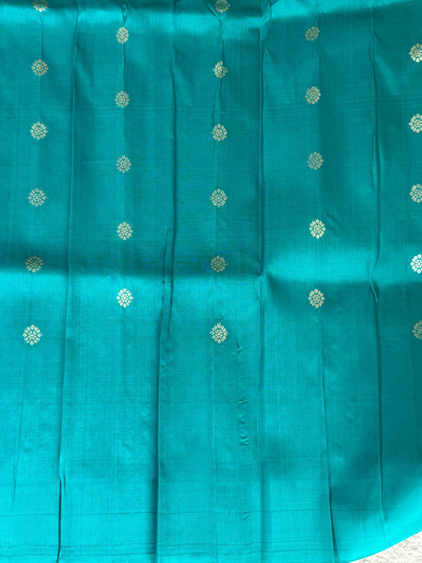 Gadwal Silk Saree Peach Colored Complemented With Plain Border - Sampradaya Designer Studio