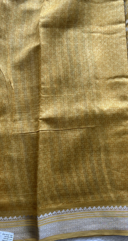 Maheshwari Chanderi Cotton Saree Yellow Colored Exquisite with a Zari Border. - Sampradaya Designer Studio