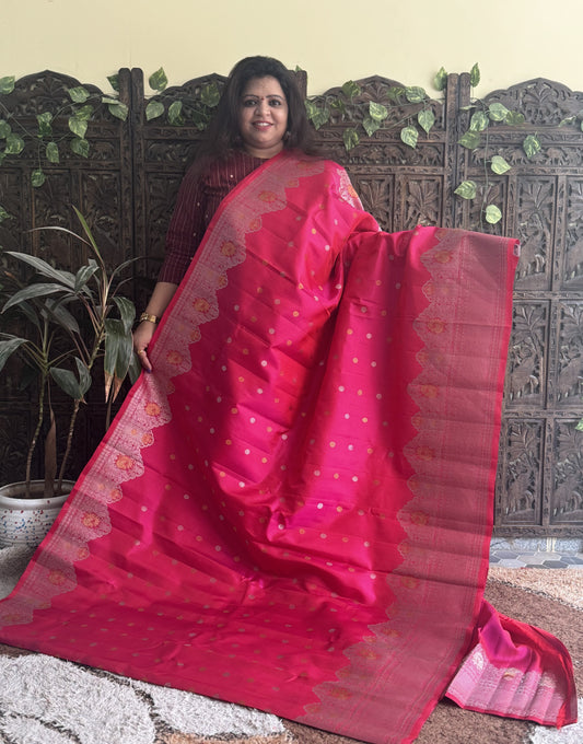 Gadwal Silk Saree Dark Pink Colored Complemented With a Turning Zari Border - Sampradaya Designer Studio
