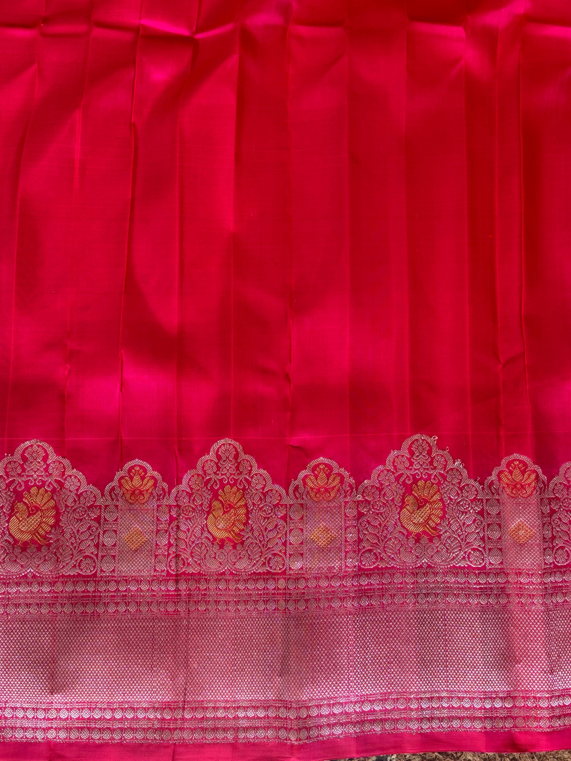 Gadwal Silk Saree Dark Pink Colored Complemented With a Turning Zari Border - Sampradaya Designer Studio
