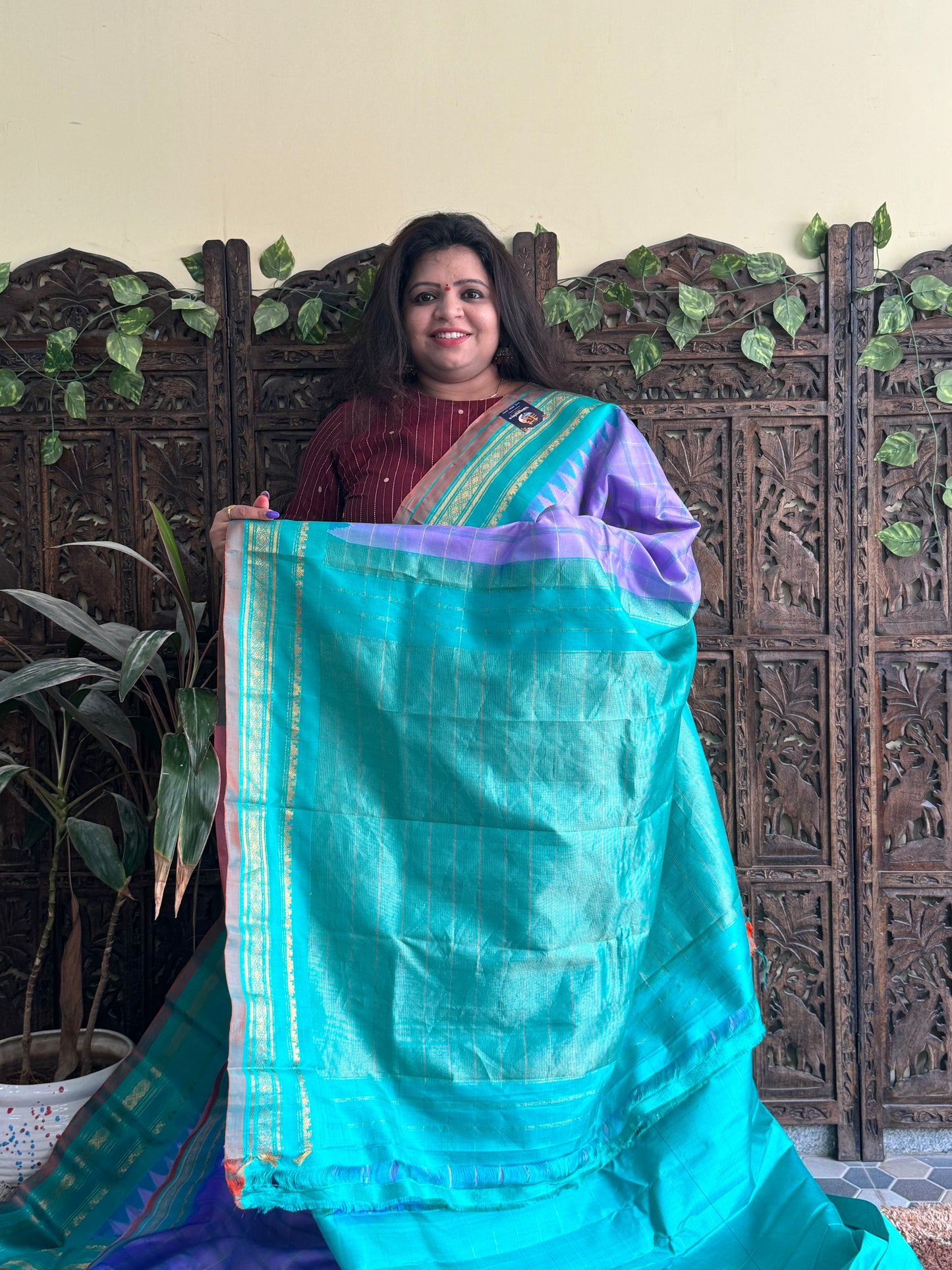 Gadwal Silk Saree Lilac Colored Complemented With a Sea Green Zari Border - Sampradaya Designer Studio