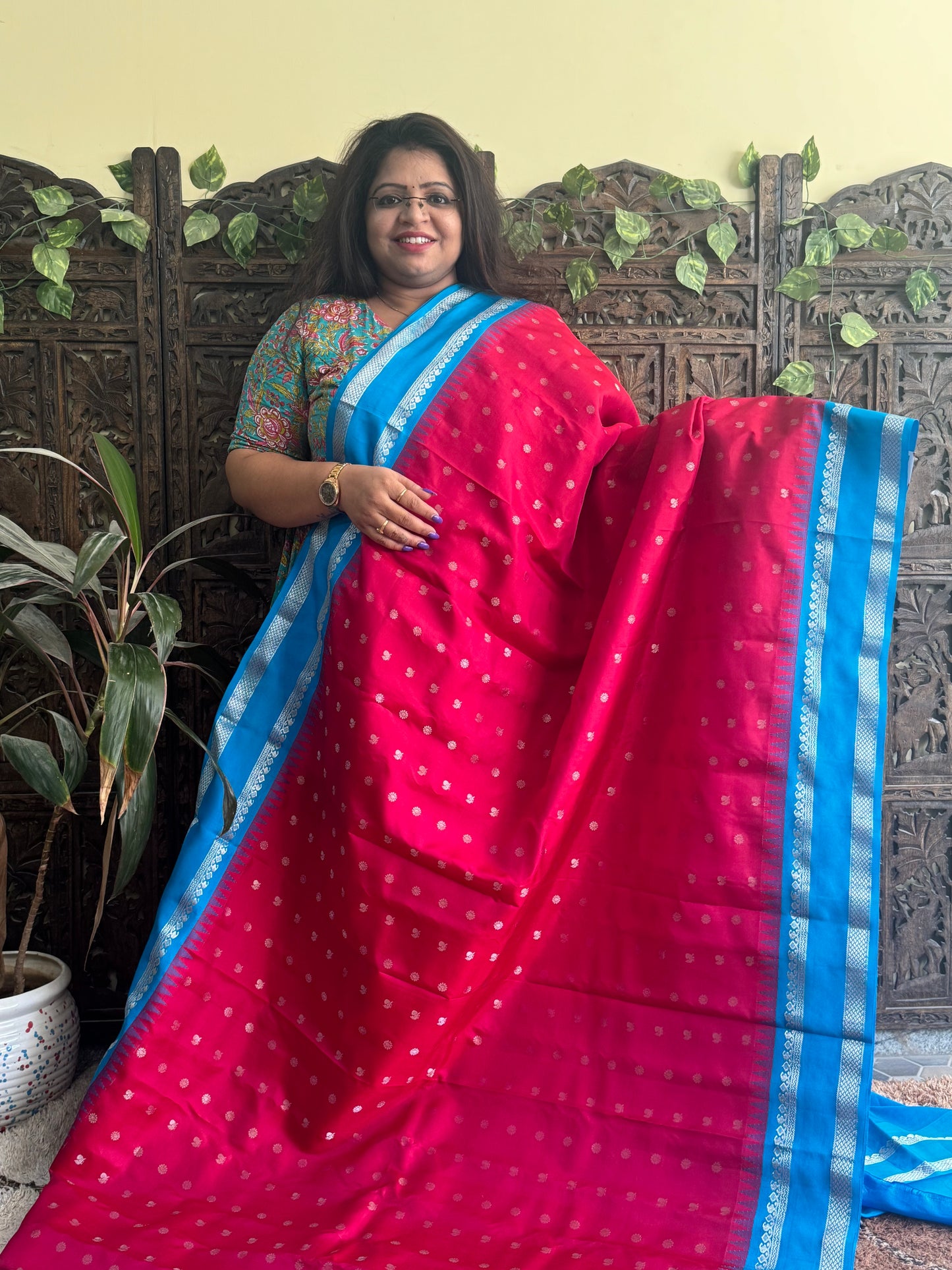 Gadwal Pattu Saree Red colored saree complemented with a Blue Zari border - Sampradaya Designer Studio