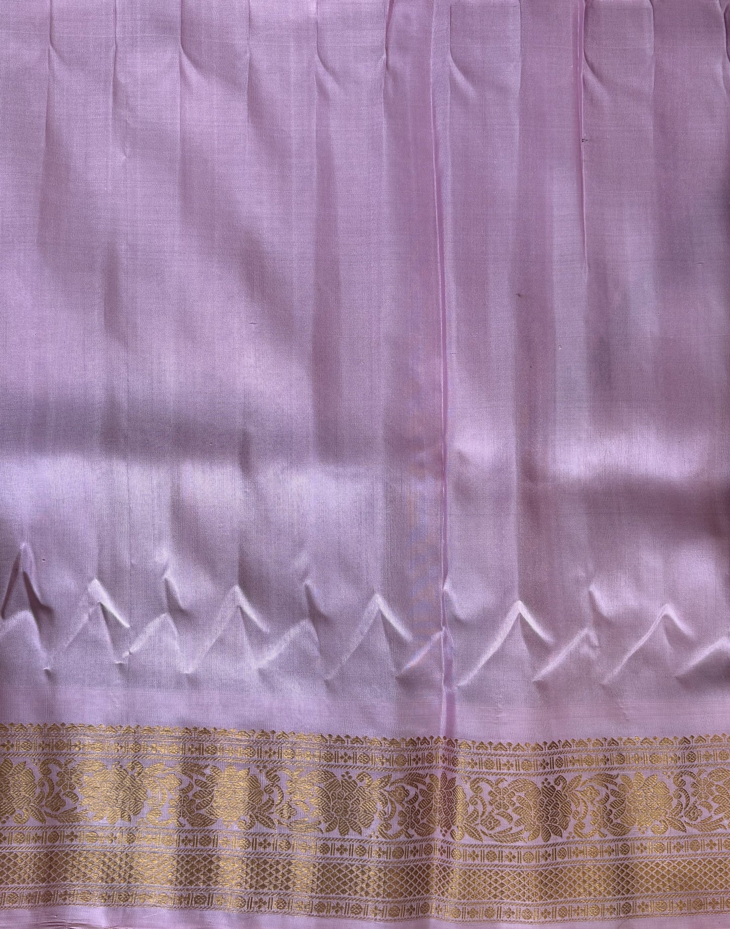 Gadwal Silk Saree Purple Colored Complemented With a Baby Pink Zari Border - Sampradaya Designer Studio