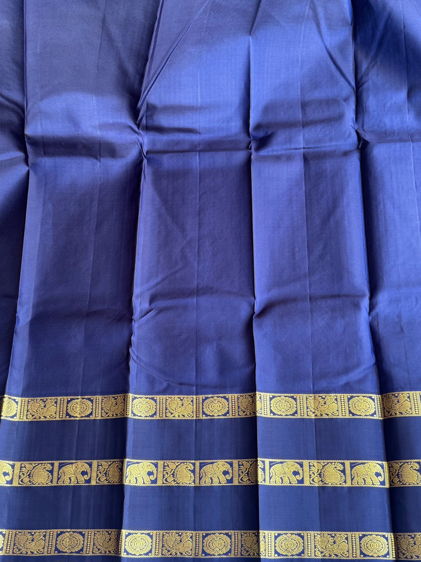 Pure Kanjivaram Silk Saree Light Bubblegum Pink Colored Elegantly Paid with a Gold Zari Border