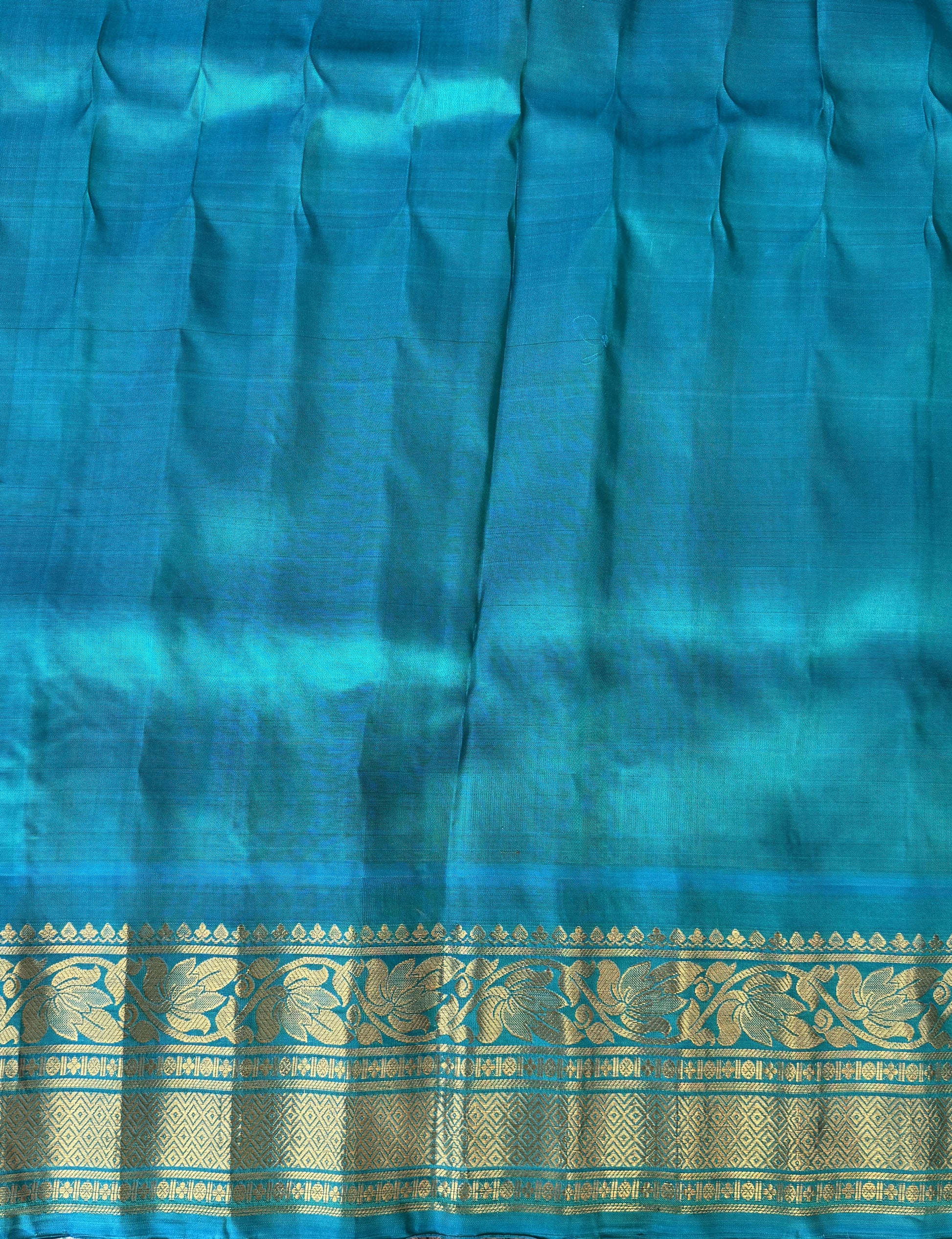 Gadwal Silk Saree Pink Colored Complemented With a Turquoise Blue Zari Border - Sampradaya Designer Studio