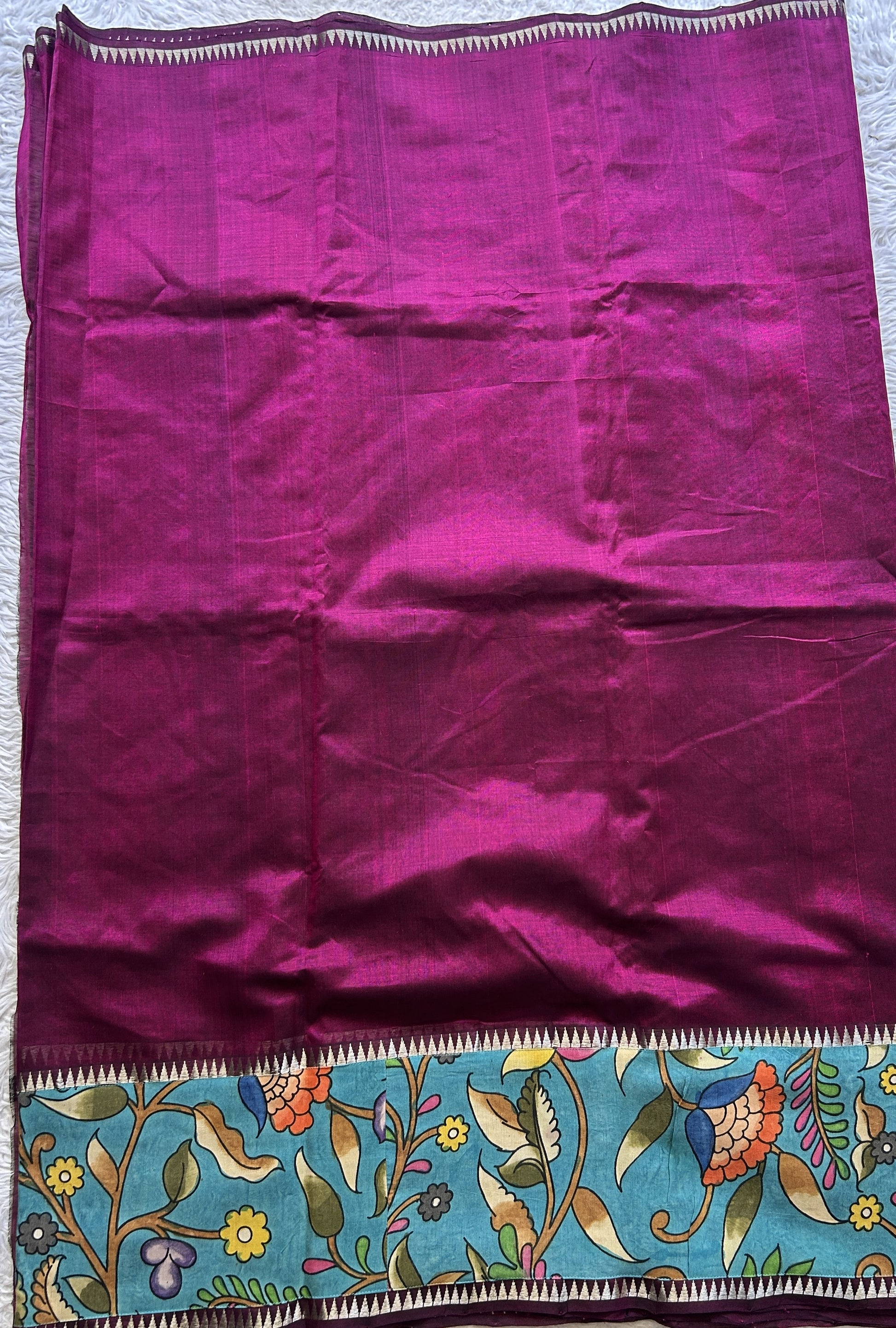 Mangalagiri Plain Pattu Saree Purple colored complemented with a Pen Kalamkari Border. - Sampradaya Designer Studio