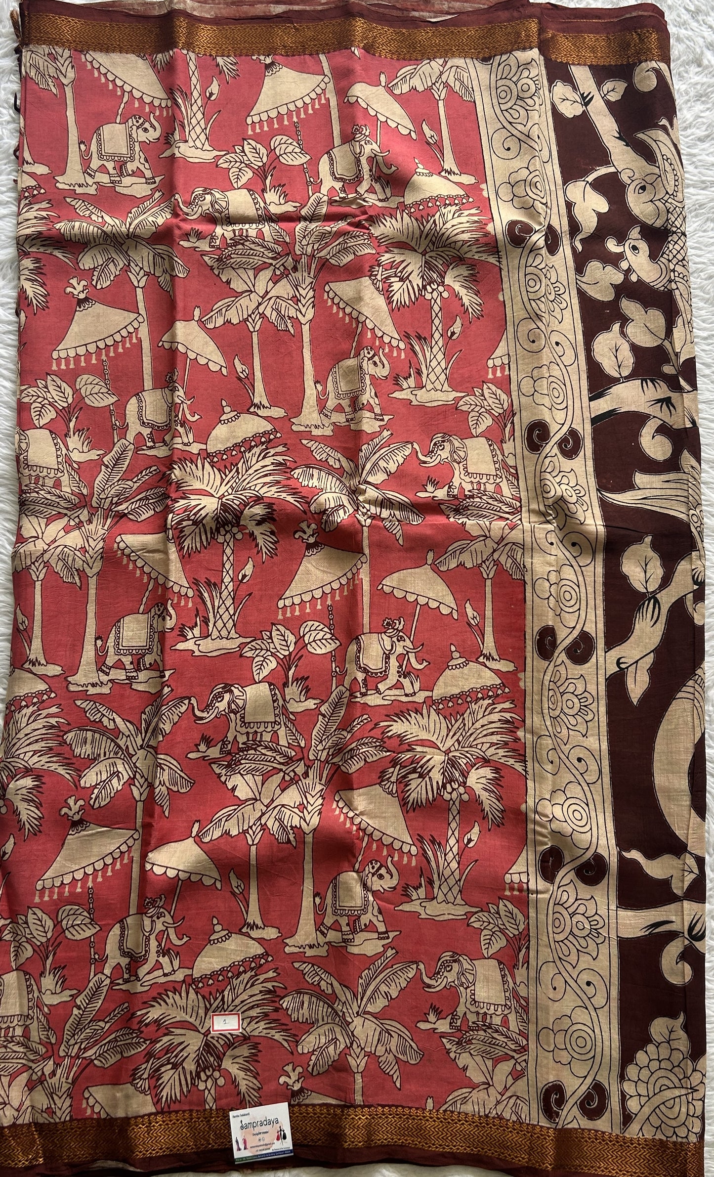Mangalagiri Pen Kalamkari Saree Dark Pink colored complemented with a Zari border - Sampradaya Designer Studio
