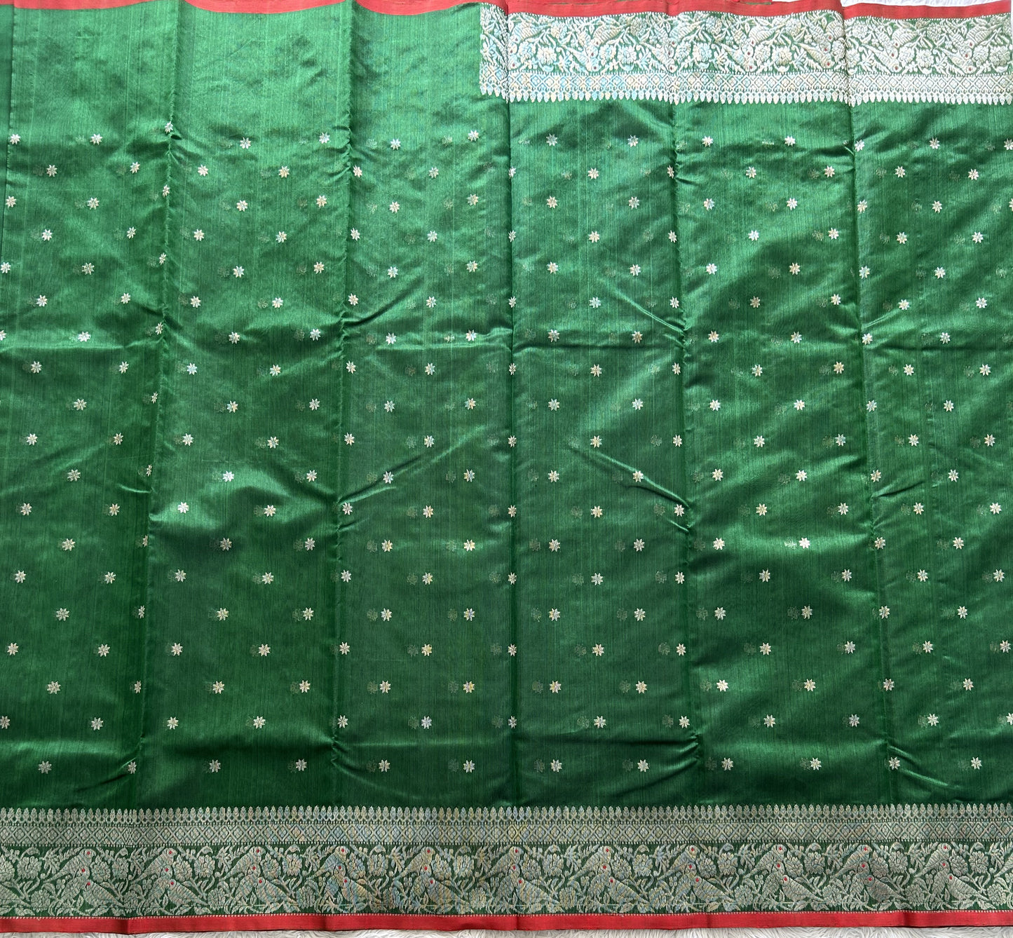 Green Chanderi Silk Saree With Silver Zari Border — Pure Handloom | Silk Mark Certified