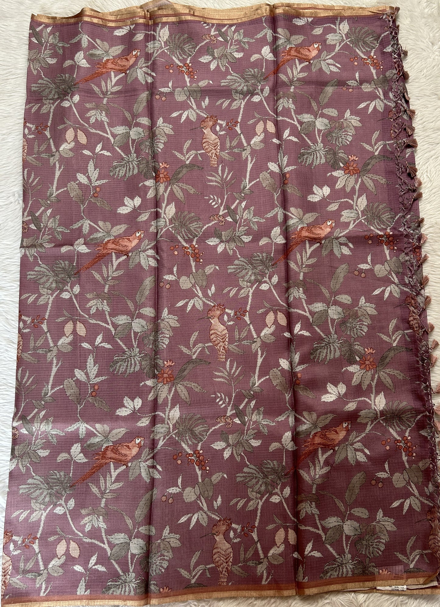 Silk kota Saree Mauve color complemented with a Borderless Saree. - Sampradaya Designer Studio