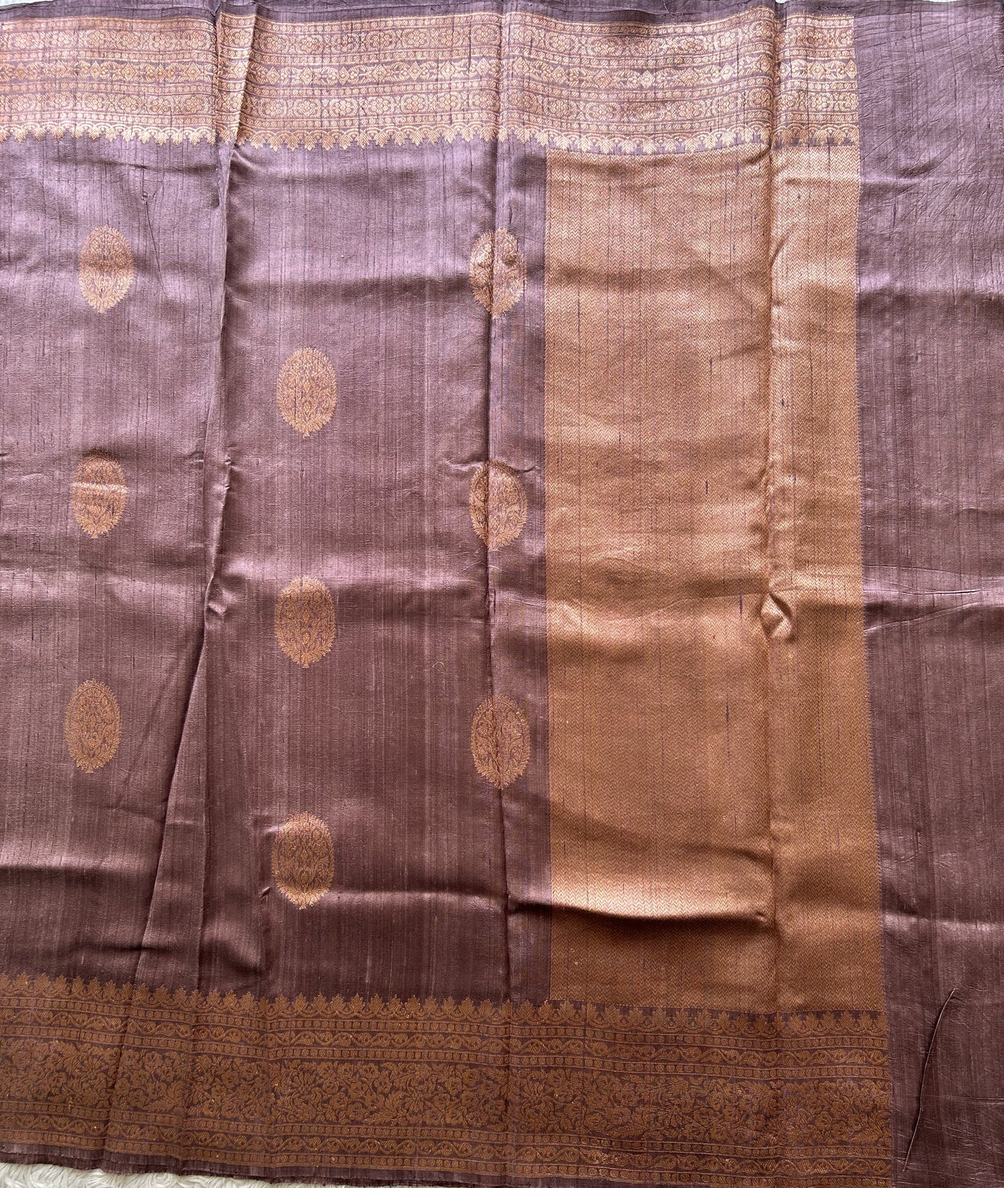 Lavender Banarasi Raw Silk Saree with Gold Zari Border — Pure Handloom | Silk Mark Certified