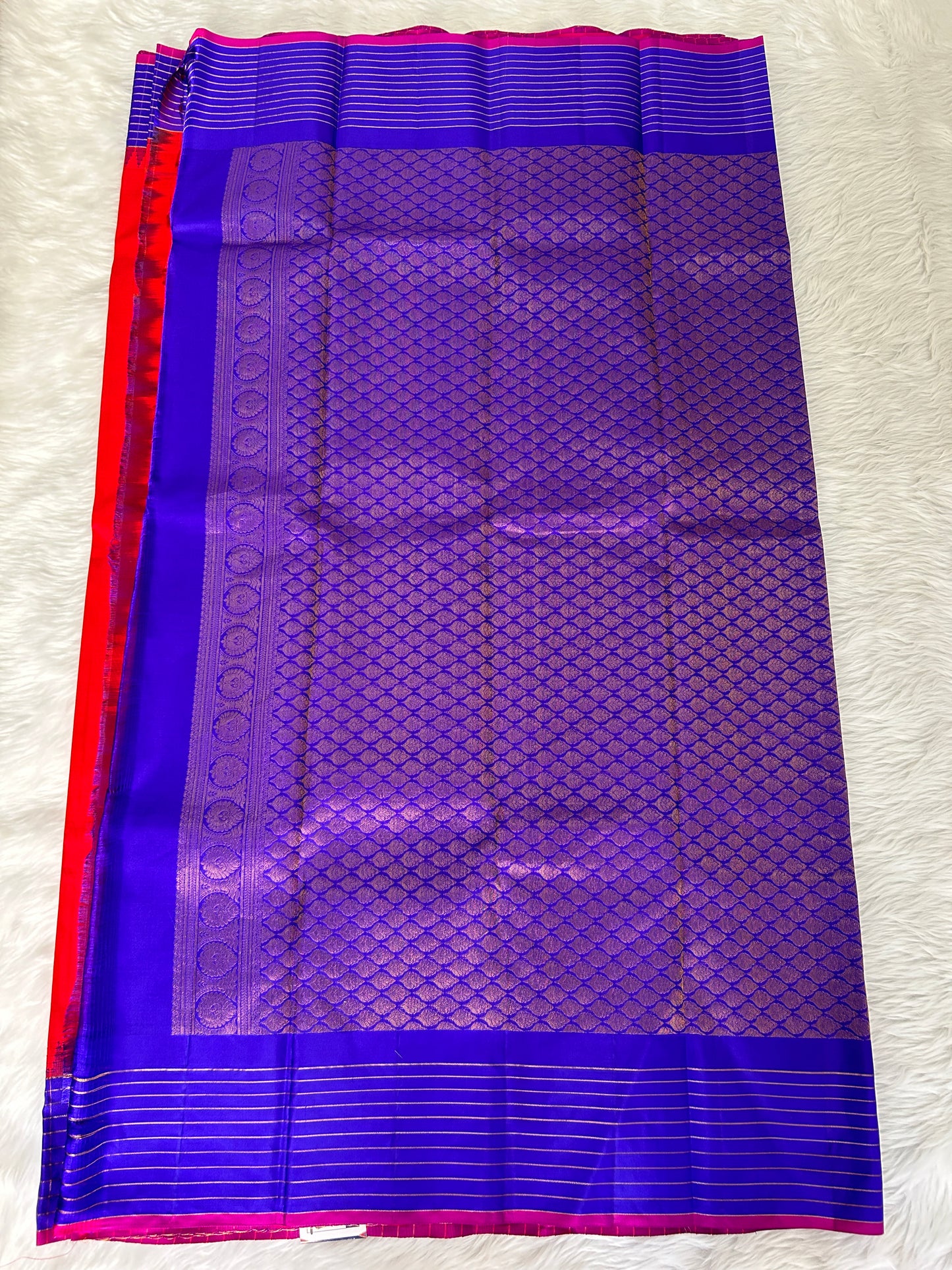 Gadwal Pattu Saree Blood Red-colored saree complemented with a Navy Blue border - Sampradaya Designer Studio