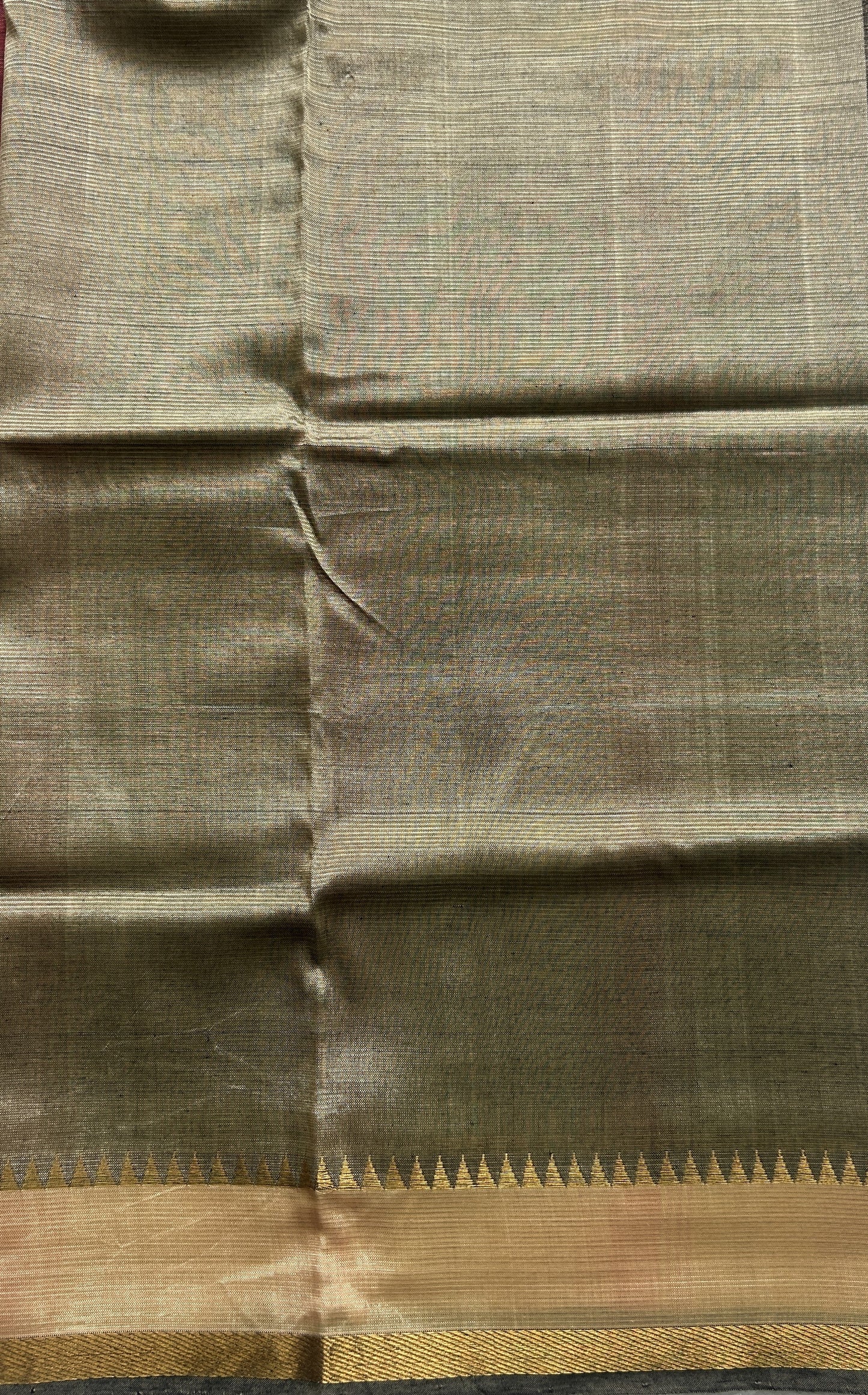 Mangalagiri Plain Pattu Saree Onion Pink colored complemented with a Zari Border. - Sampradaya Designer Studio