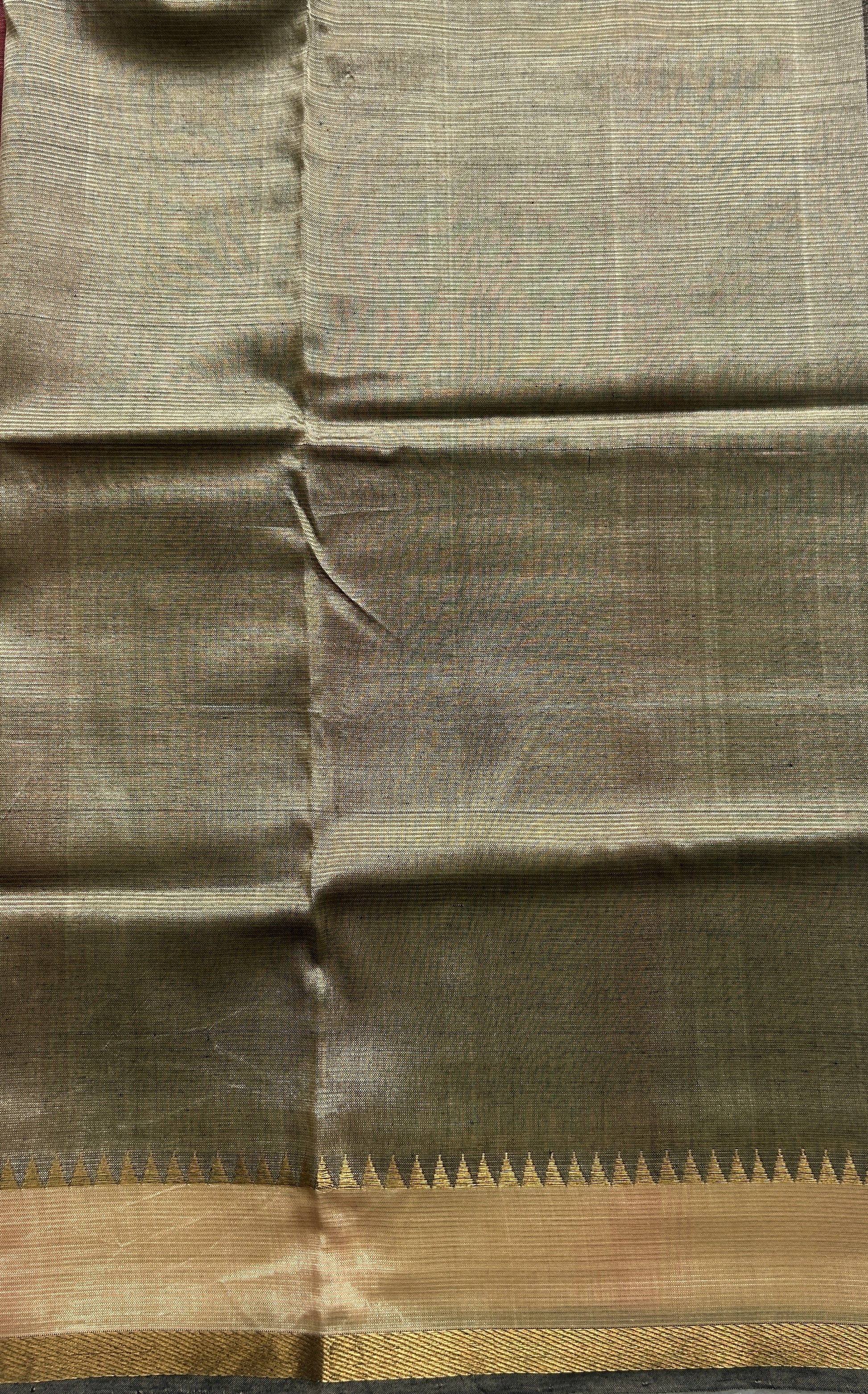 Mangalagiri Plain Pattu Saree Onion Pink colored complemented with a Zari Border. - Sampradaya Designer Studio