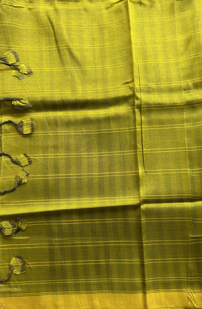 Mangalagiri Plain Pattu Saree Gray colored complemented with a No Border. - Sampradaya Designer Studio