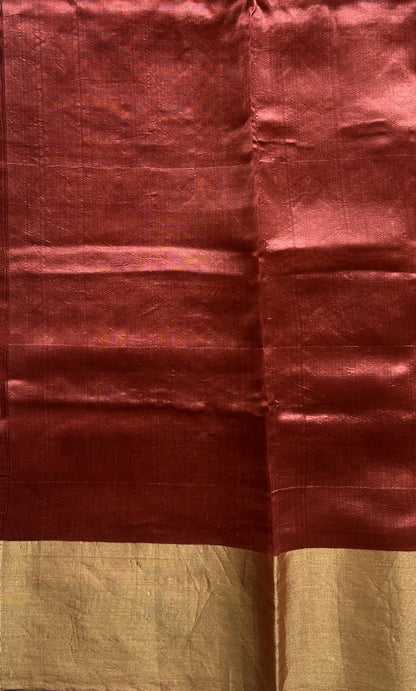 Chanderi Silk Saree Onion Pink color Elegantly Paired with a Gold Zari border - Sampradaya Designer Studio