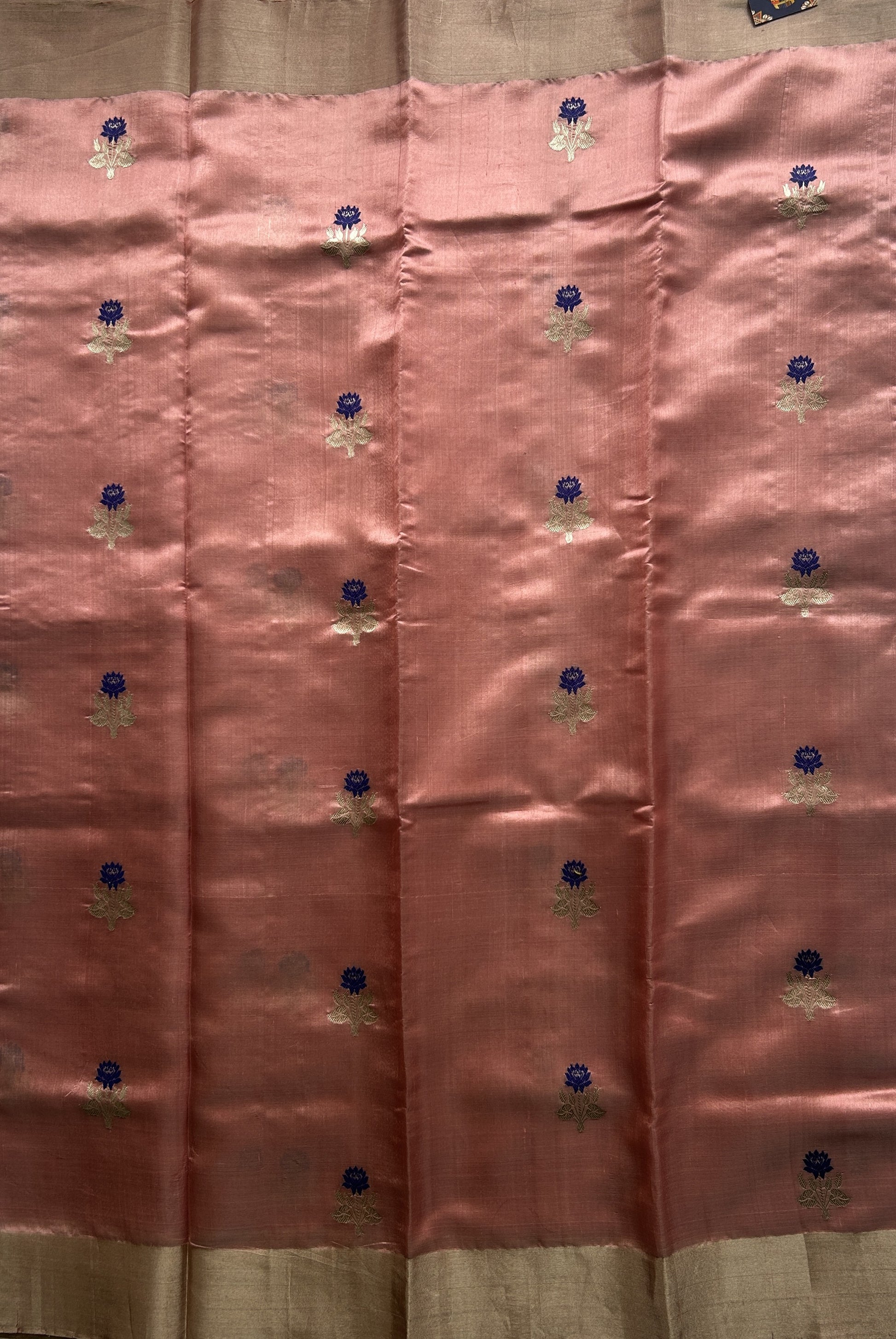 Chanderi Silk Saree Onion Pink color Elegantly Paired with a Silver Zari border - Sampradaya Designer Studio