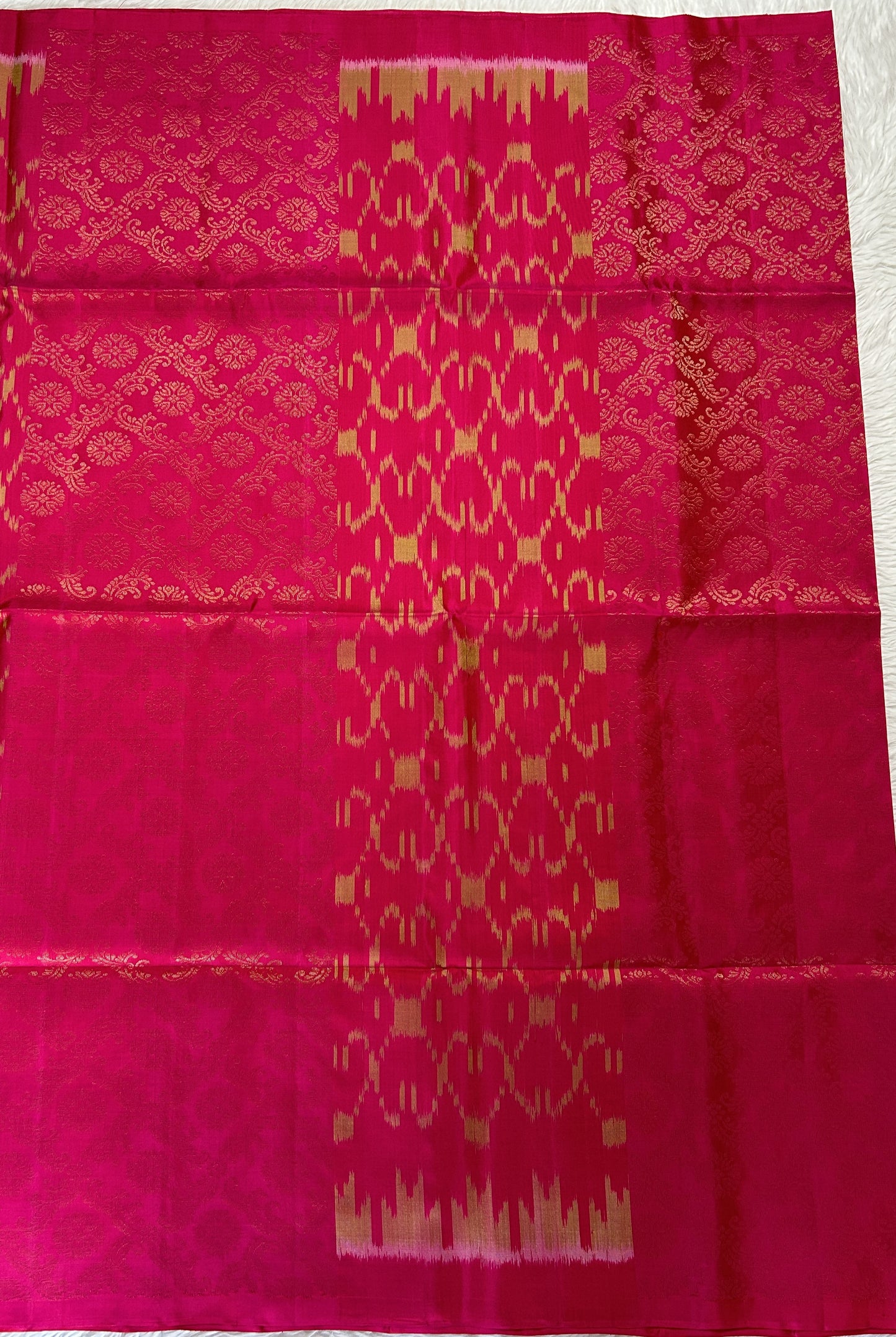Kanjivaram Festive Soft Silk Saree Pink colored Saree complemented with a borderless Saree. - Sampradaya Designer Studio