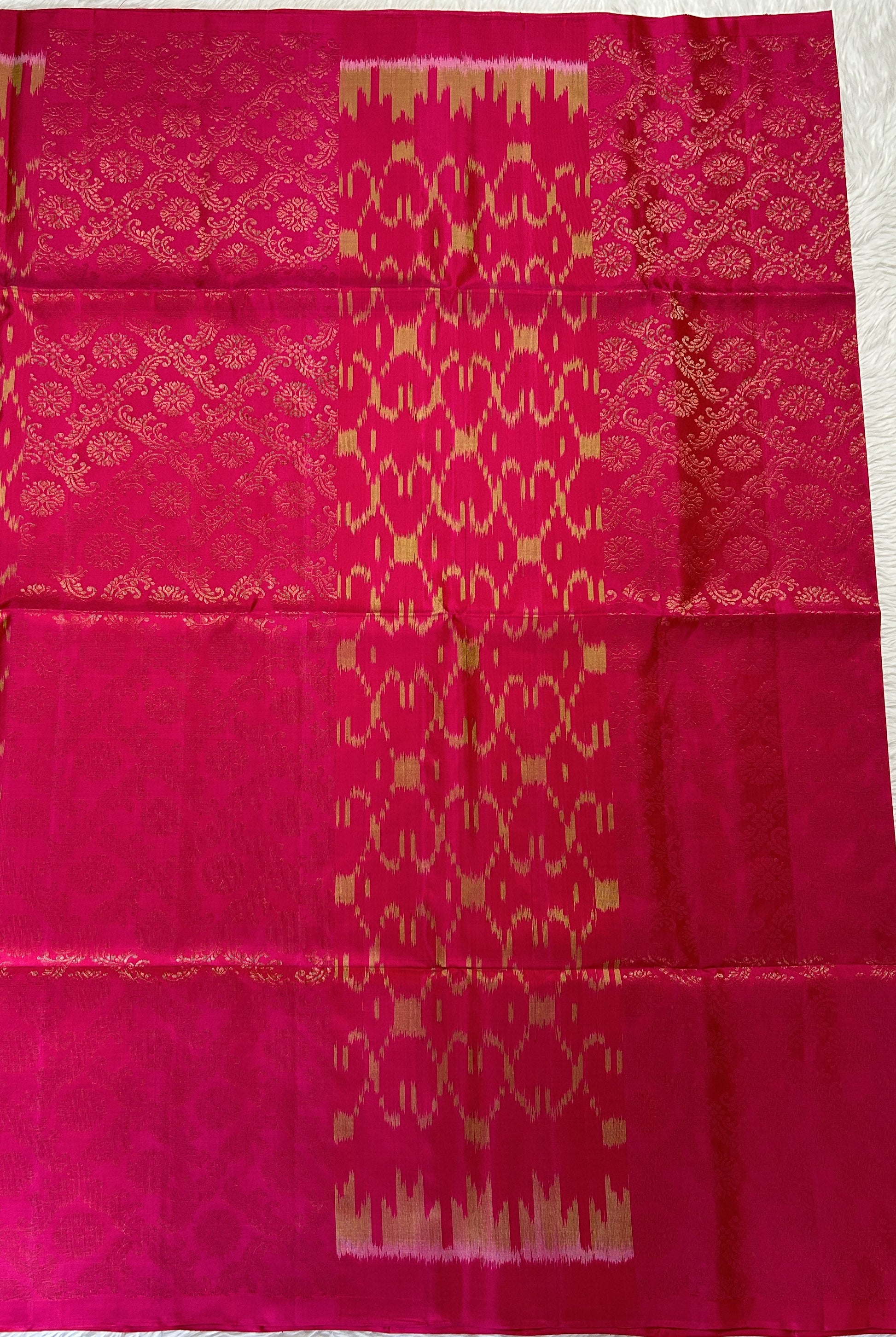 Kanjivaram Festive Soft Silk Saree Pink colored Saree complemented with a borderless Saree. - Sampradaya Designer Studio