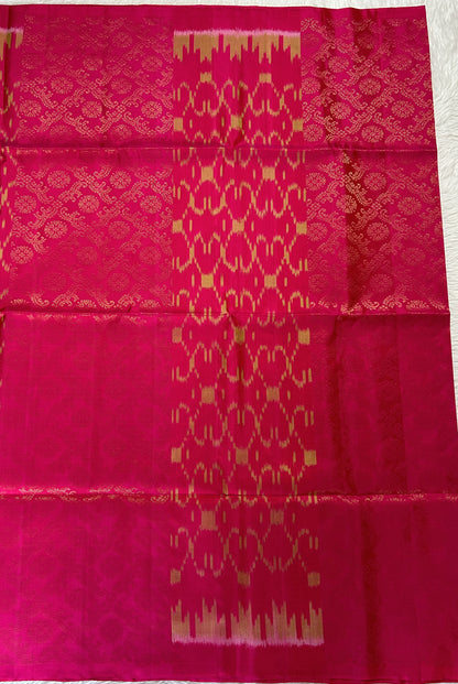 Kanjivaram Festive Soft Silk Saree Pink colored Saree complemented with a borderless Saree. - Sampradaya Designer Studio