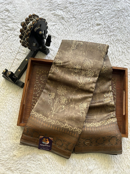 Gray Maheshwari  Cotton Saree for Women - Elegant Office & Daily Wear.